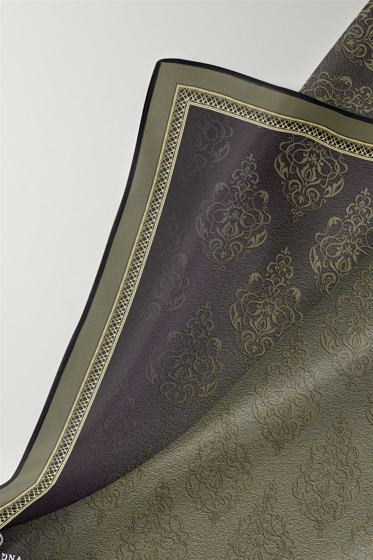 %100 Twill Barok Desenli Haki Yeşili Renkli 90x90 Eşarp Dikim Şekli: El Dikişi