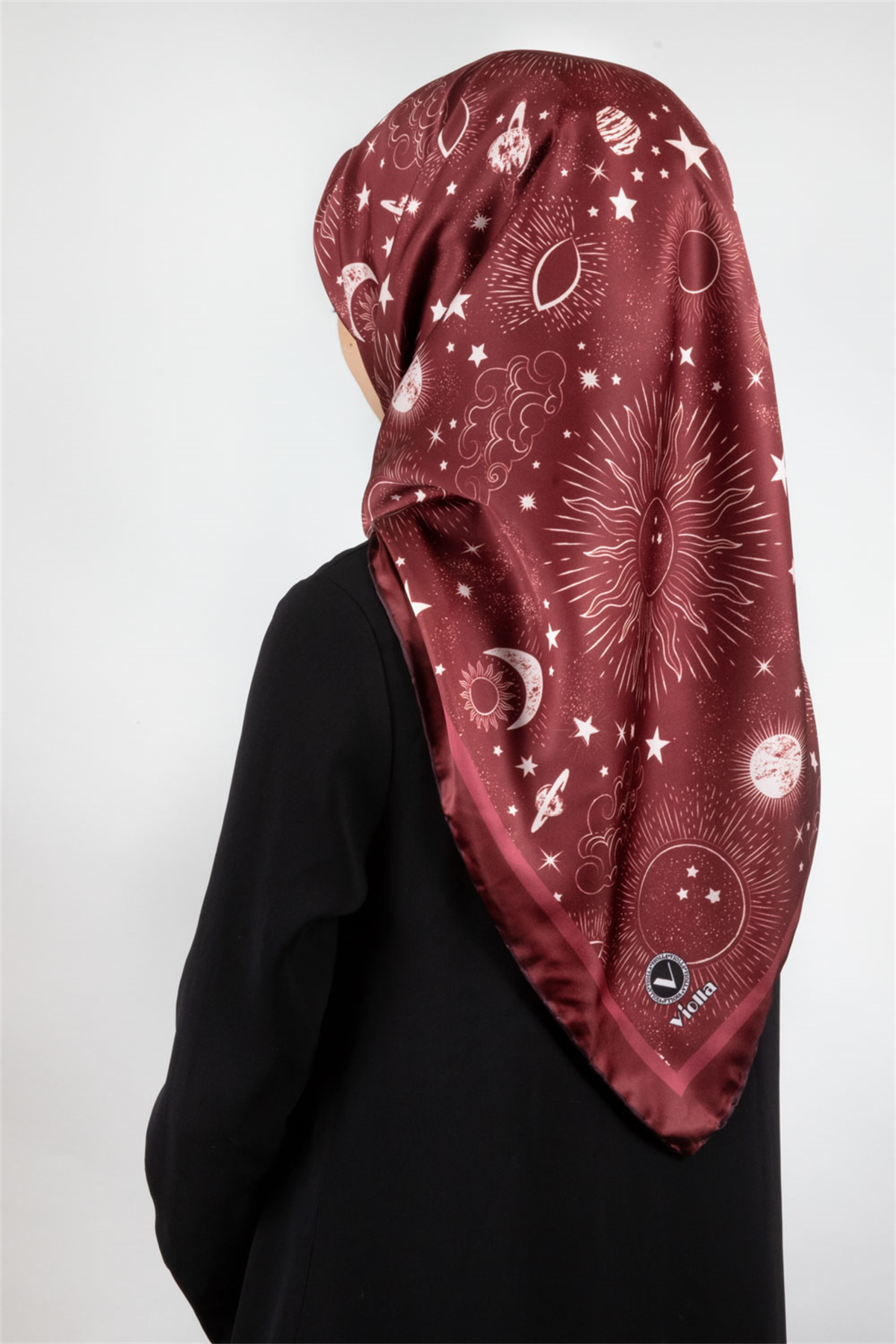 Twill Galaksi Desenli Bordo Renkli 90x90 Eşarp (İpek İçermez) Dikim Şekli : El Dikişi