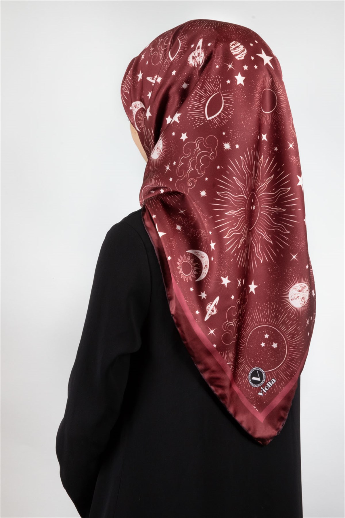 Twill Galaksi Desenli Bordo Renkli 90x90 Eşarp (İpek İçermez) Dikim Şekli : El Dikişi