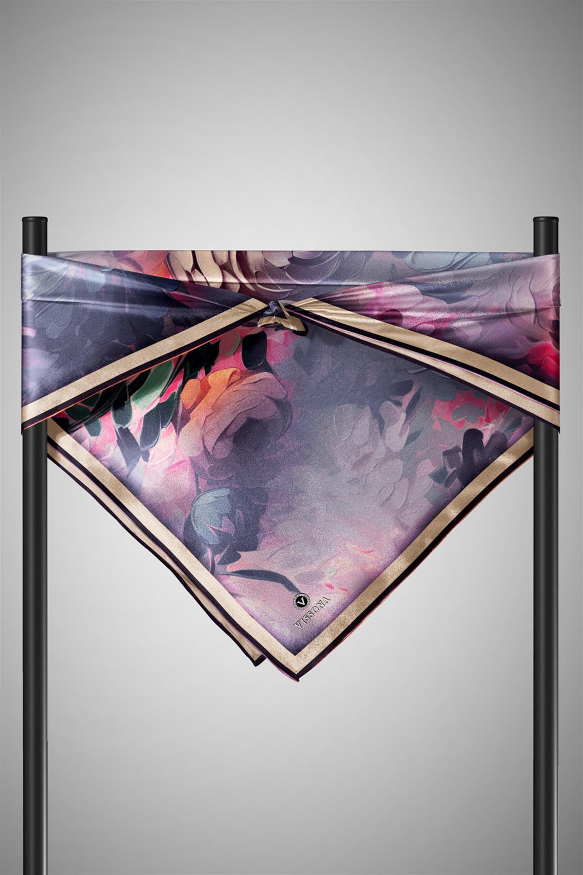 %100 Twill İpek Dumanlı Çiçek Desenli Gri - Saks Renkli 90x90 Eşarp Kenar Dikiş Şekli El Dikişli