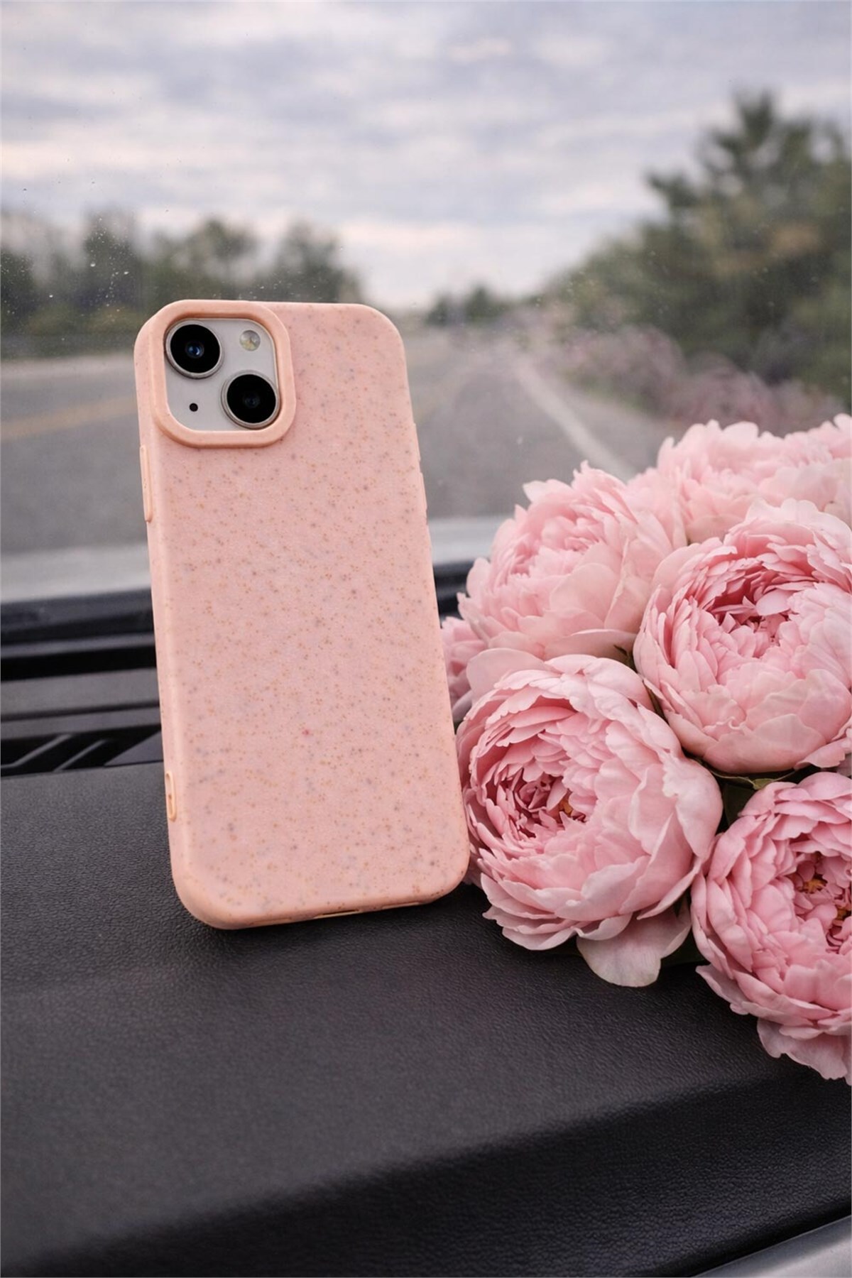 iPhone 13 Mini Kılıf – Darbeye Dayanıklı Yumuşak Silikon Telefon Kılıfı