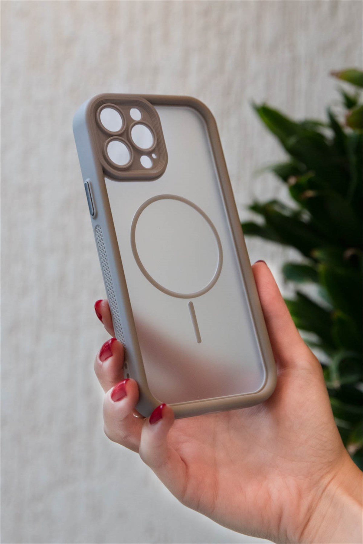 iPhone 14 Pro Max Kılıf – Kamera Korumalı – MagSafe Uyumlu – Gri Renk – Mat Silikon Telefon Kılıfı