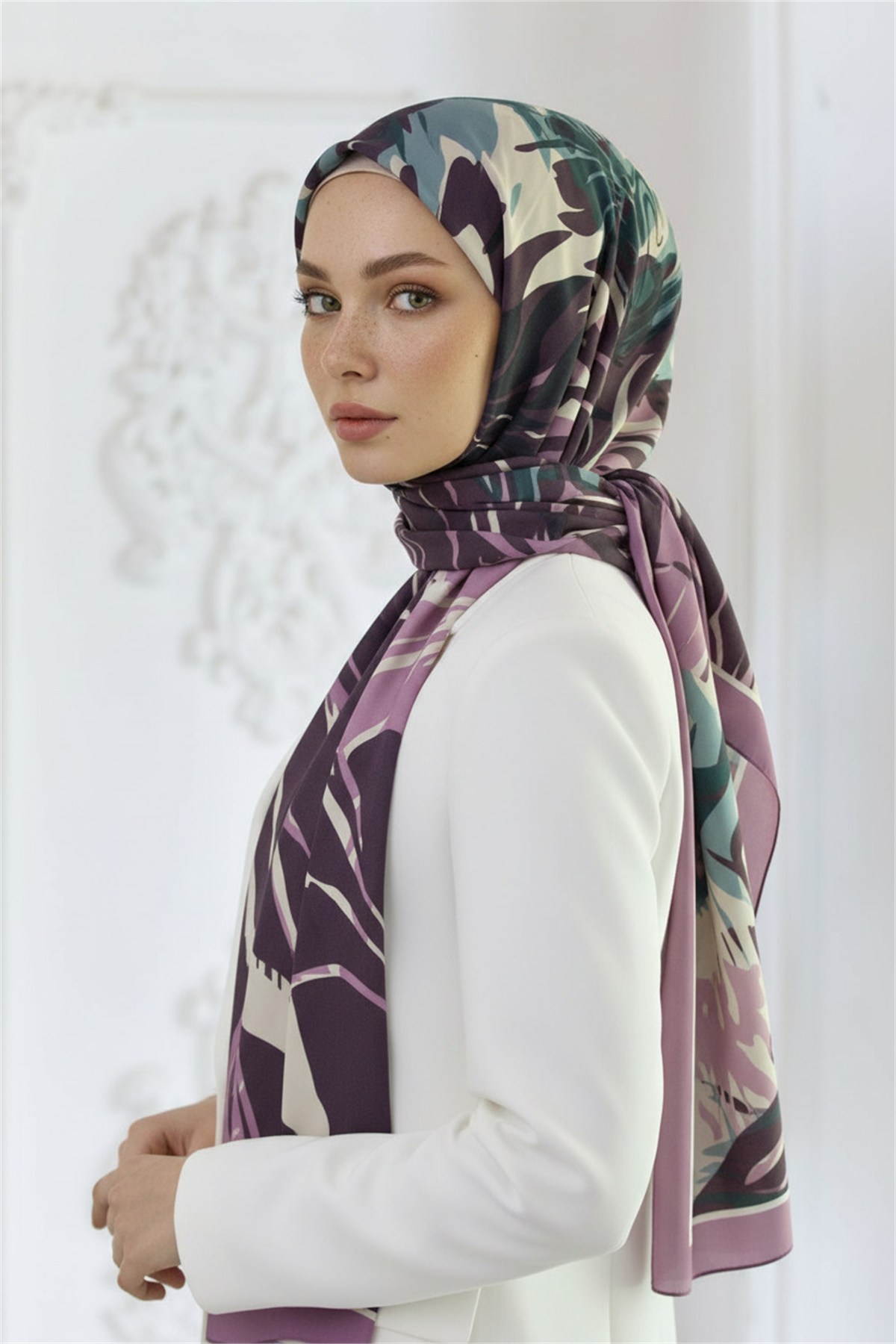 KREP GEOMETRİK DESENLİ LİLA RENKLİ 75X195 KIRIŞMAZ ŞAL