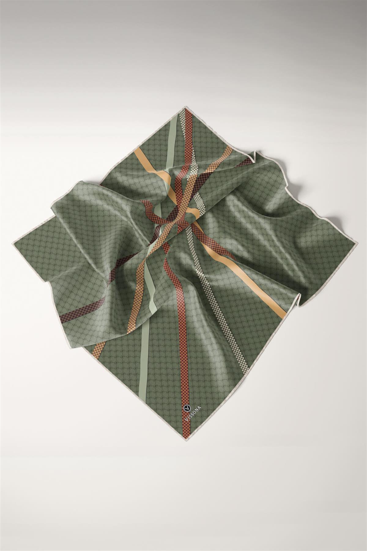 %100 Twill İpek Monogram Ve Şerit Desenli Haki - Taba Renkli 90x90 Eşarp Dikim Şekli : El Dikişi
