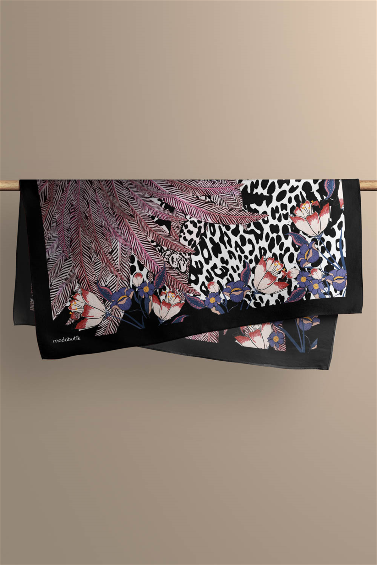 Kadın Kırmızı Kaplan Desenli 50x50 Bandana