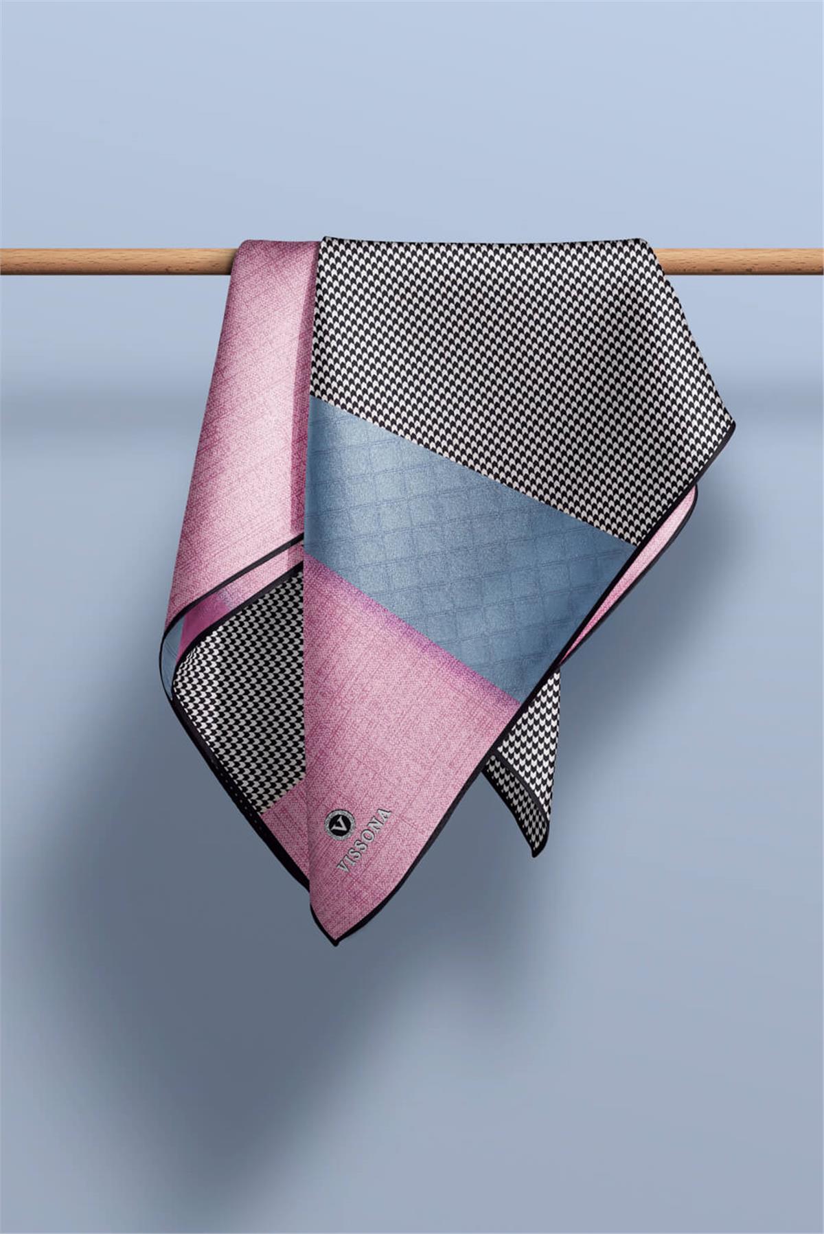 %100 Twill İpek Kazayaklı Ve Geometrik Desenli Pembe - İndigo Renkli 90x90 Eşarp Dikim Şekli : El Dikişi