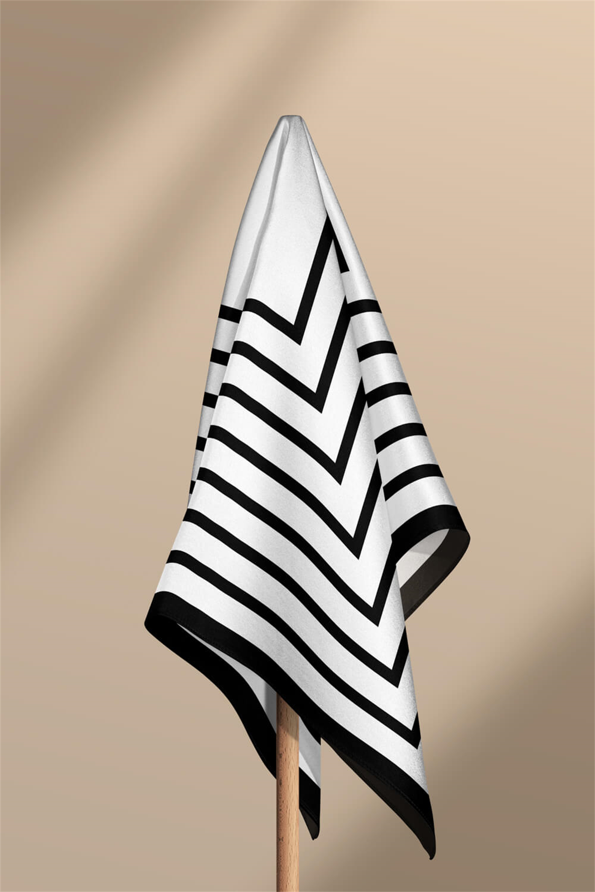 MODABUTİK ÇİZGİLİ BANDANA 55x55