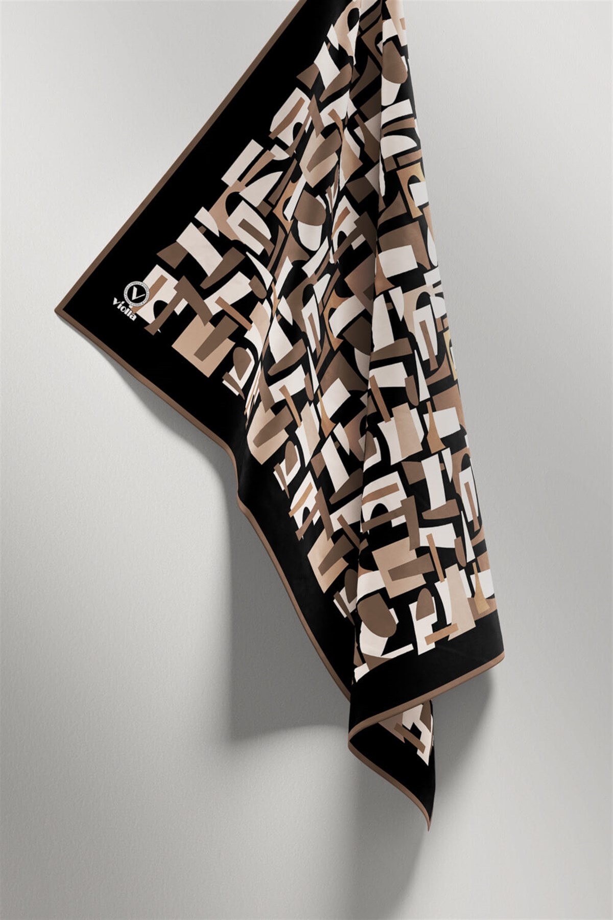 Twill Geometrik Desenli Bej - Vizon Renkli 90x90 Eşarp (İpek İçermez) Dikim Şekli : El Dikişi