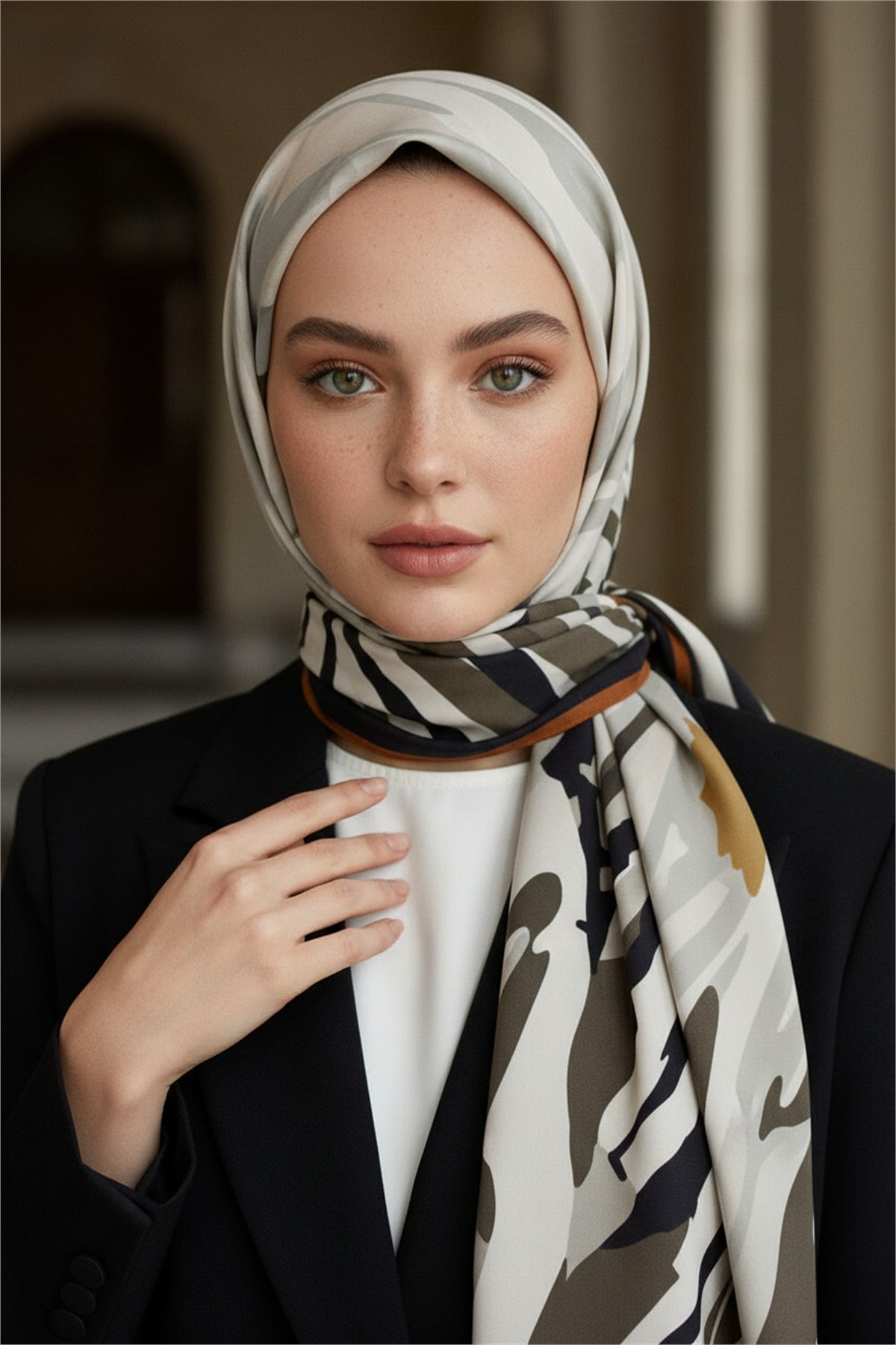 KREP ZEBRA VE ÇİÇEK DESENLİ TABA RENKLİ 75X195 KIRIŞMAZ ŞAL