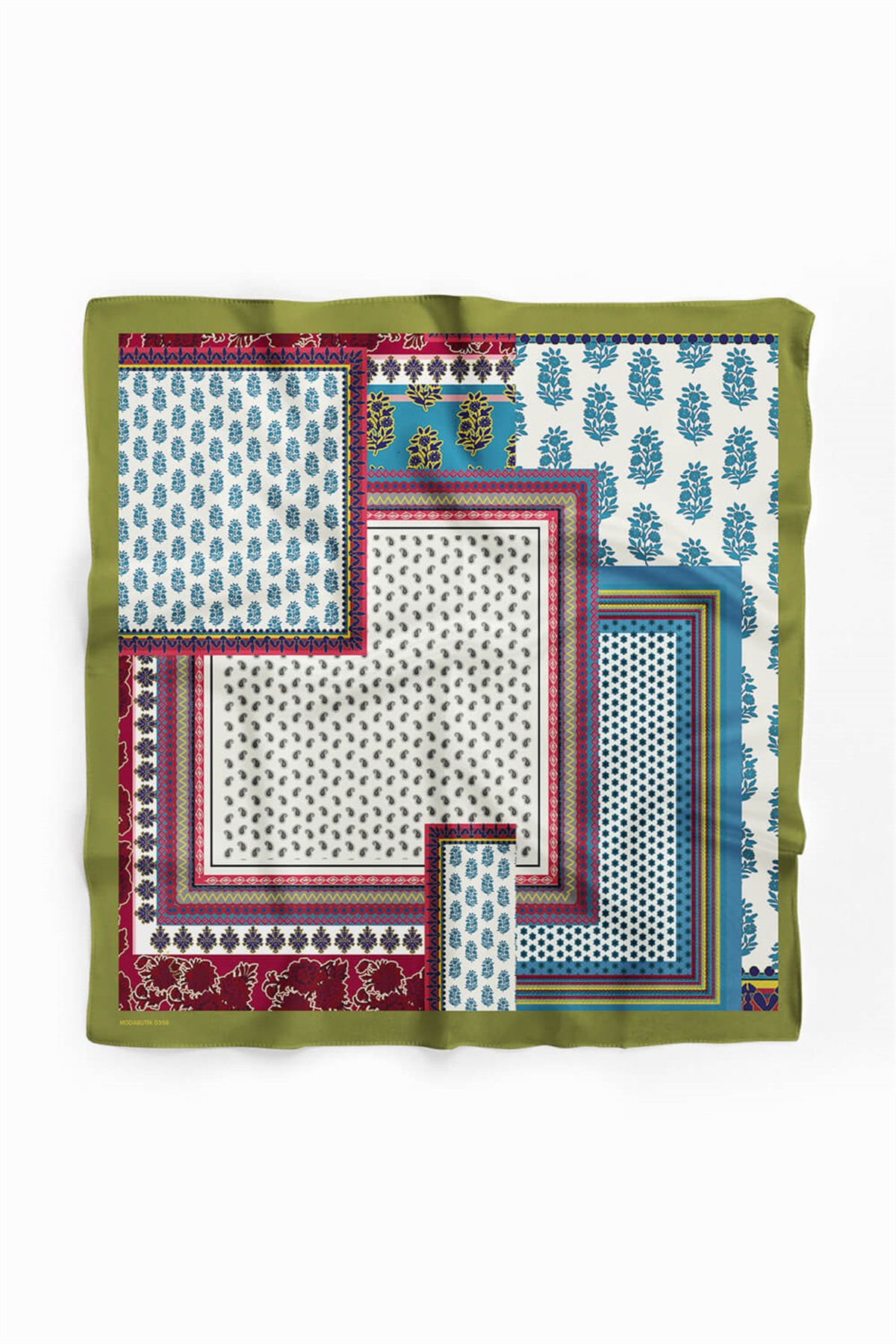 Kadın Patchwork Desenli Bandana 50x50 Kırmızı Mavi DG0358-22