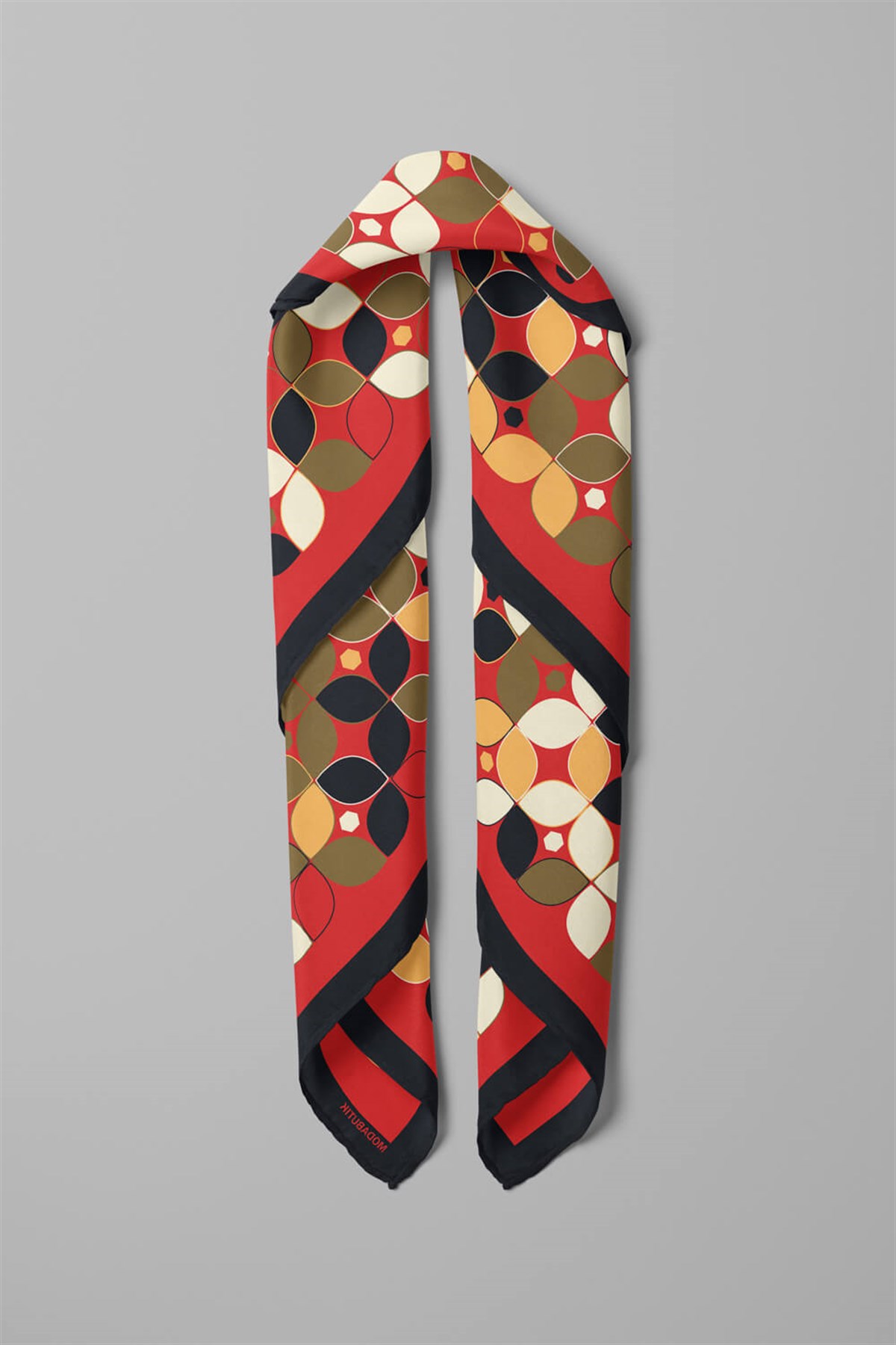 Violla C120 Kadın Kırmızı  Sarmal Yaprak Desenli 50x50 Bandana HYL DG0747-22