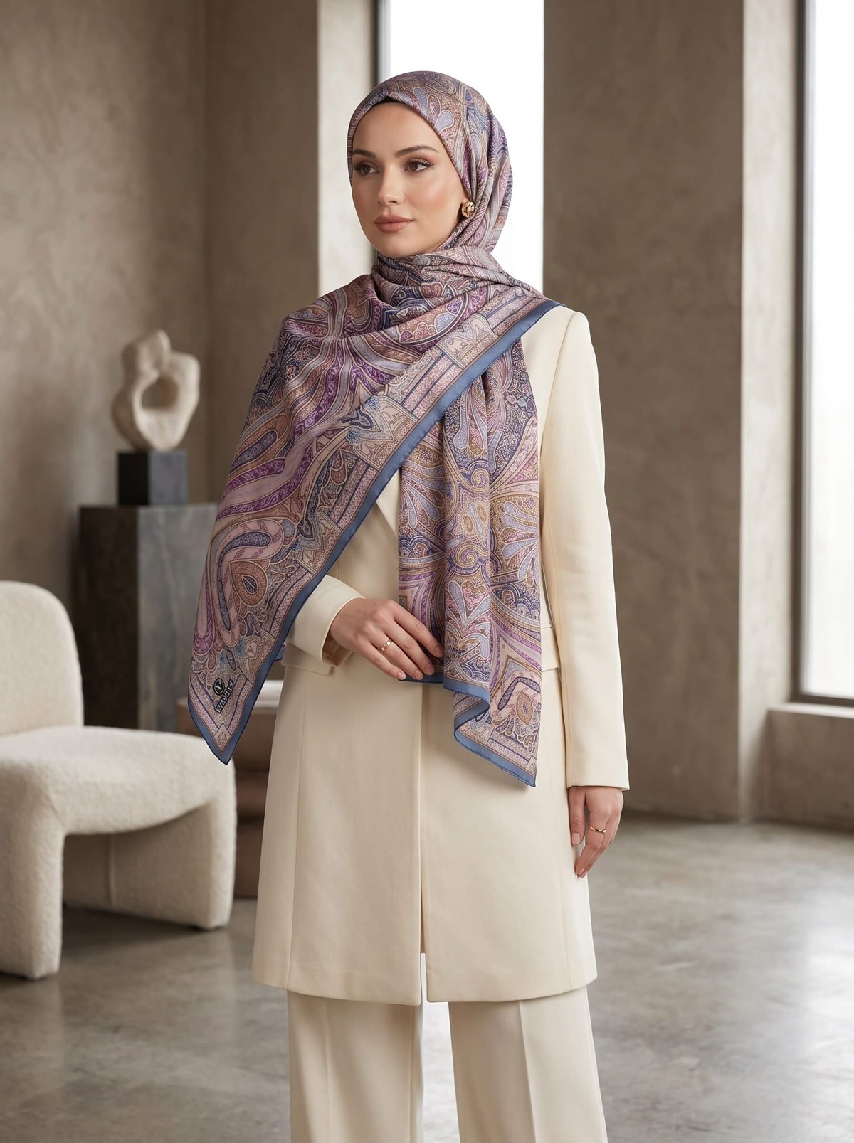 100% İpek Etro Desenli Saks - Pembe Renkli 92x210 Şal