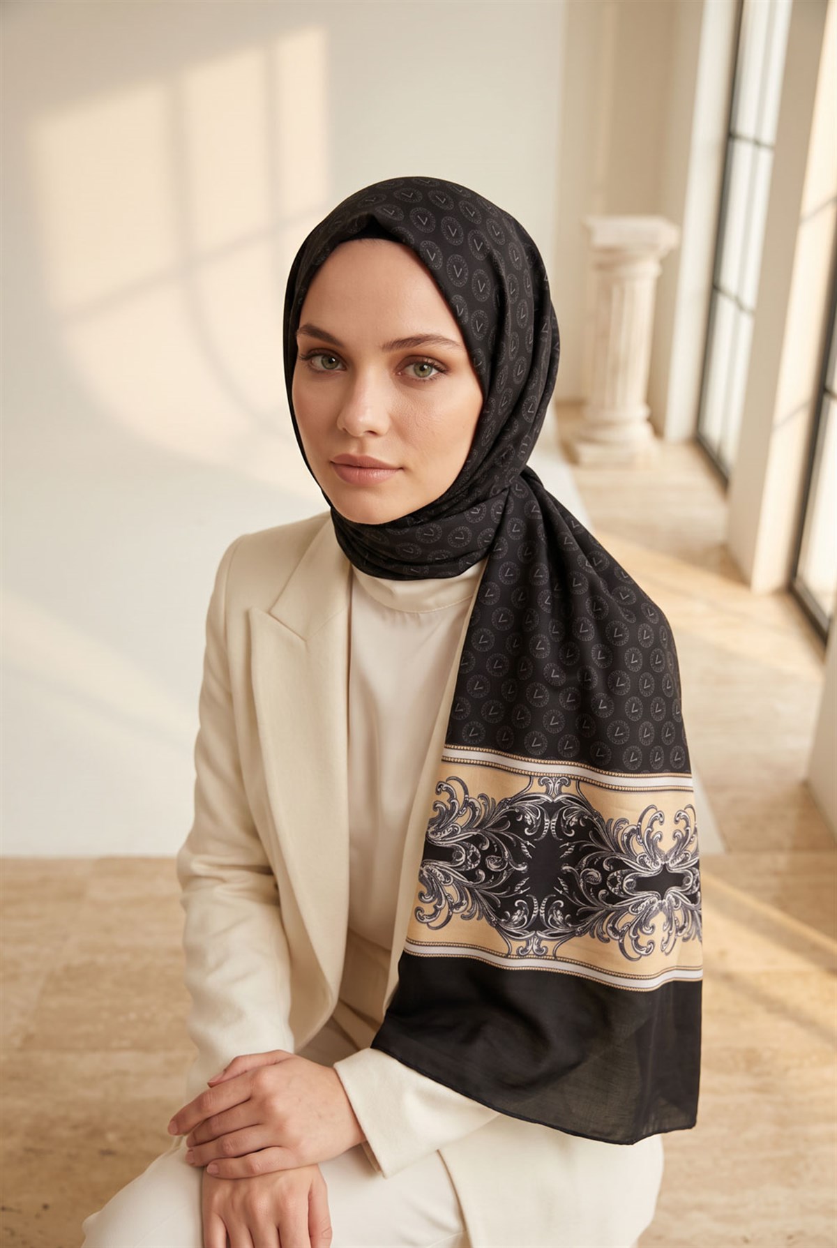 %100 Saf İpek Şal İnce Saten Vual Dokuma Monogram Ve Varank Desenli 90x210 Şal