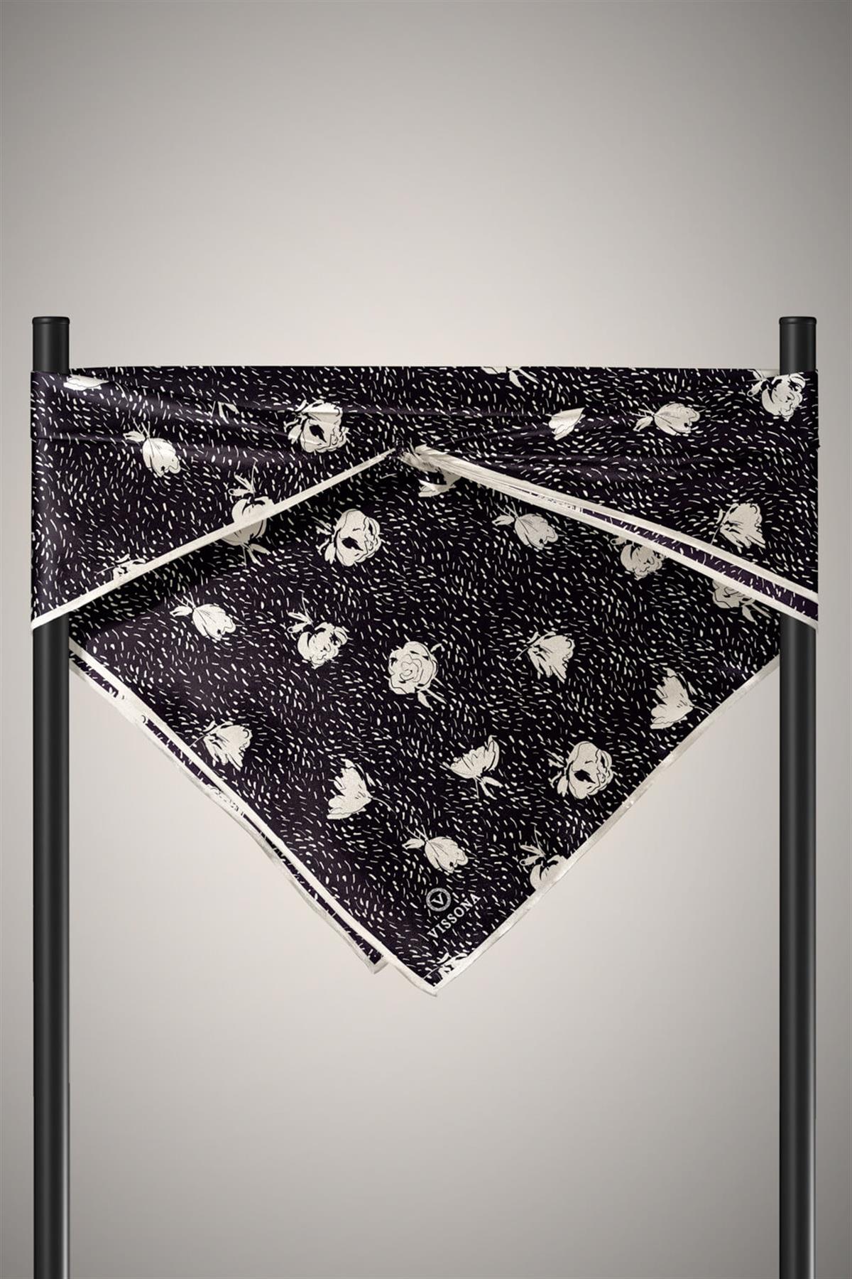 %100 Twill İpek Çıtır Çiçek Desenli Siyah - Krem Renkli 90x90 Eşarp Dikim Şekli : El Dikişi
