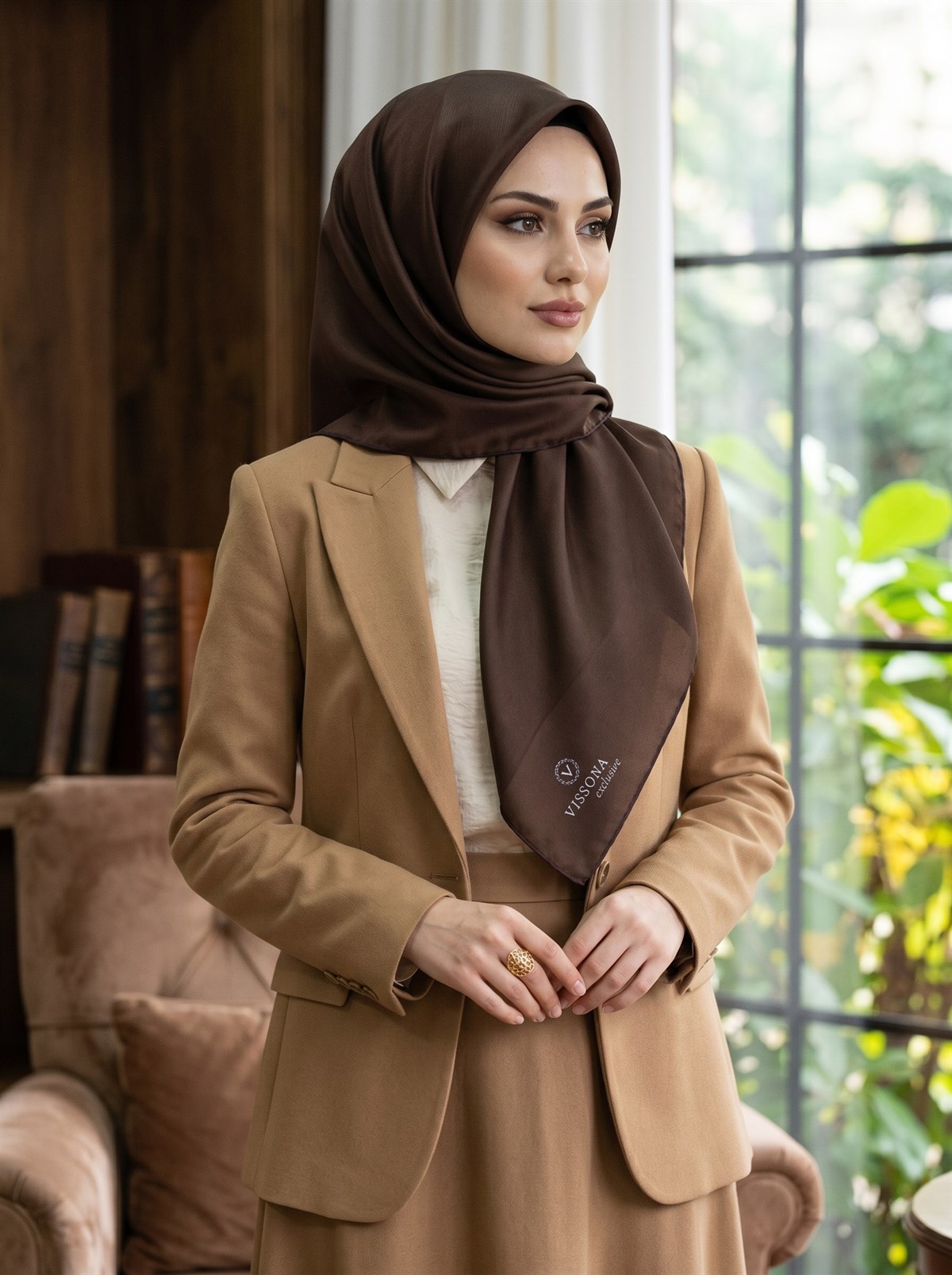 %100 Twill İpek Düz Kahverengi Renkli Daha Tok Exclusive Serisi 90x90 Eşarp Dikim Şekli : El Dikişi