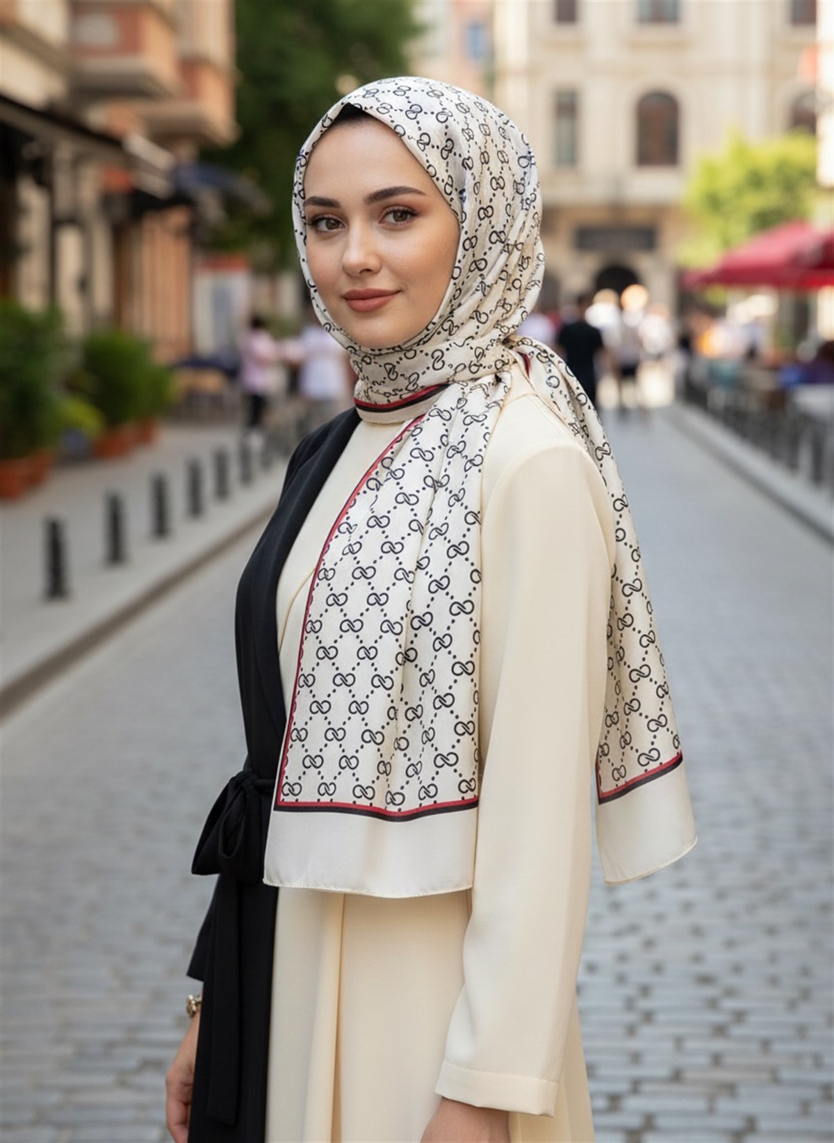 %100 İpek Minik Motif Desenli Krem Renkli 92x210 Şal