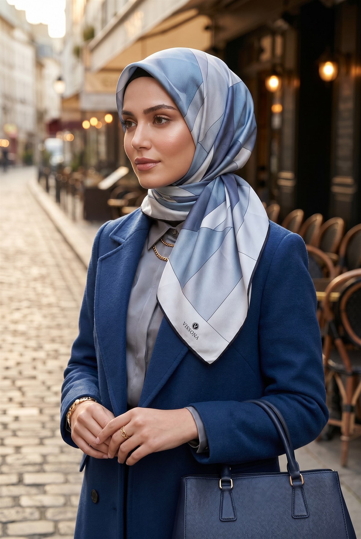 %100 Twill İpek Geometrik Desenli İndigo - Gri Renkli 90x90 Eşarp Dikim Şekli : El Dikişi