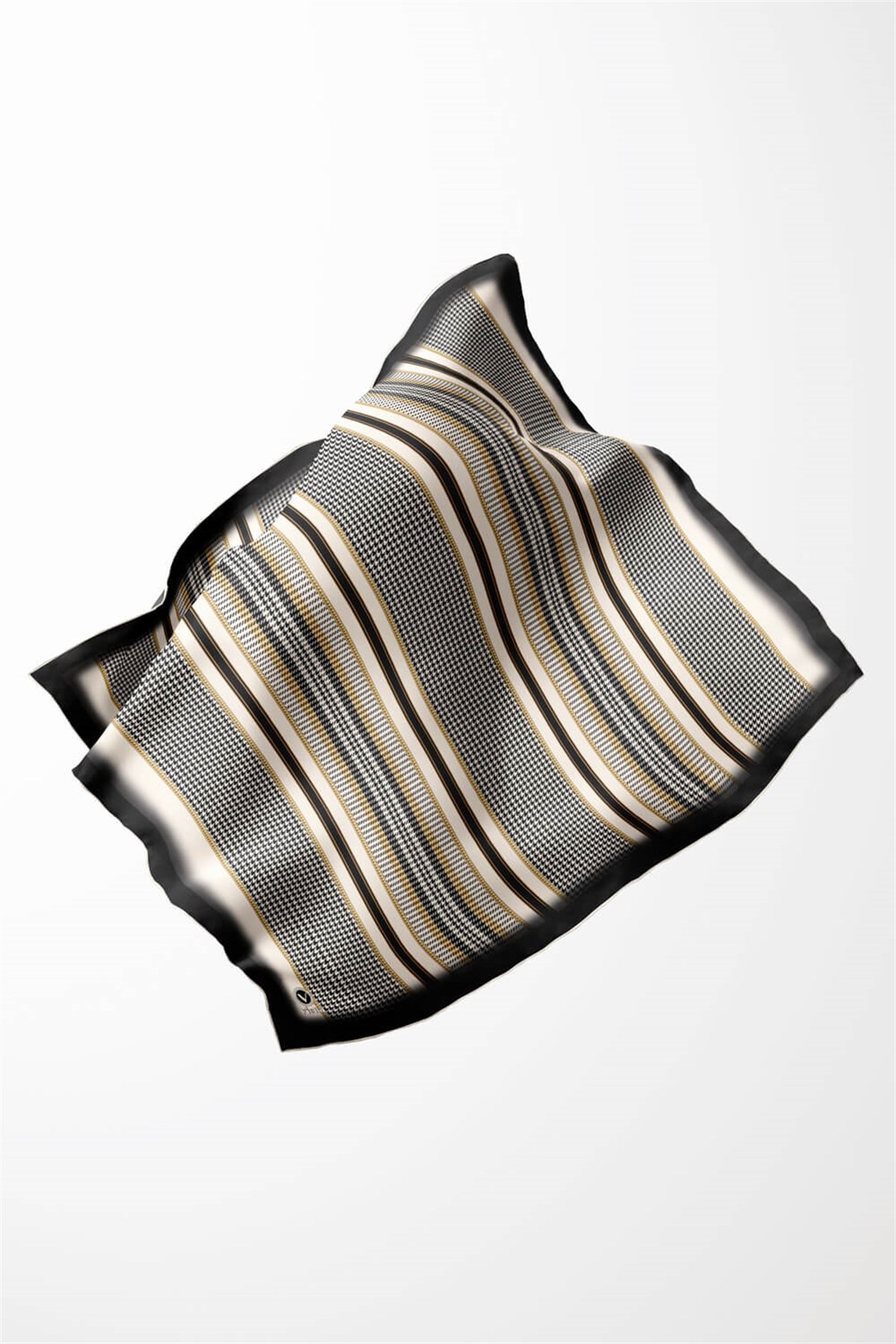 Twill Kazayaklı Şerit Desenli Siyah Renkli 90x90 Eşarp (İpek İçermez) Kenar Dikiş Şekli El Dikişli