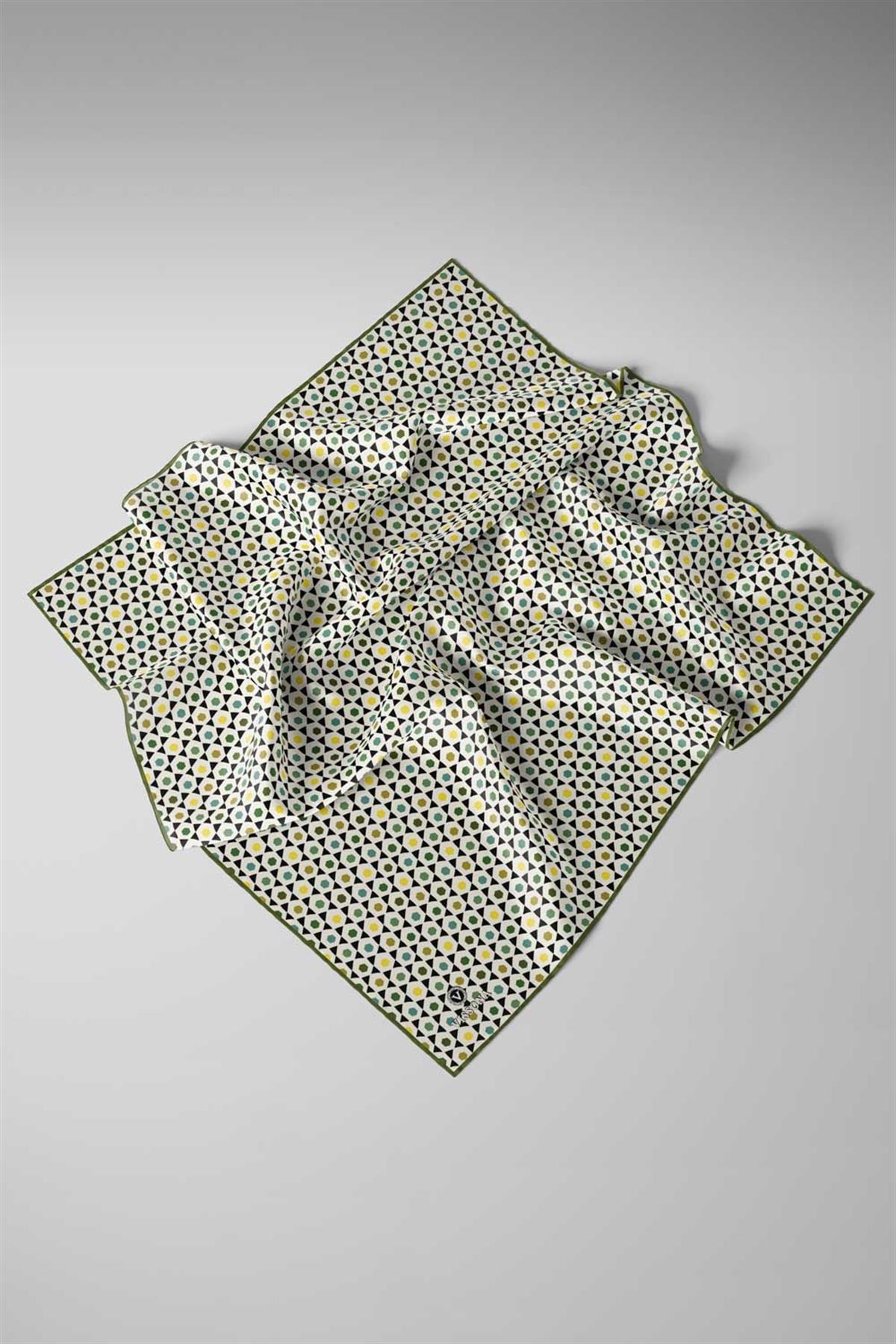 %100 Twill İpek Nokta Desenli Krem - Haki Renkli 90x90 Eşarp Dikim Şekli : El Dikişi