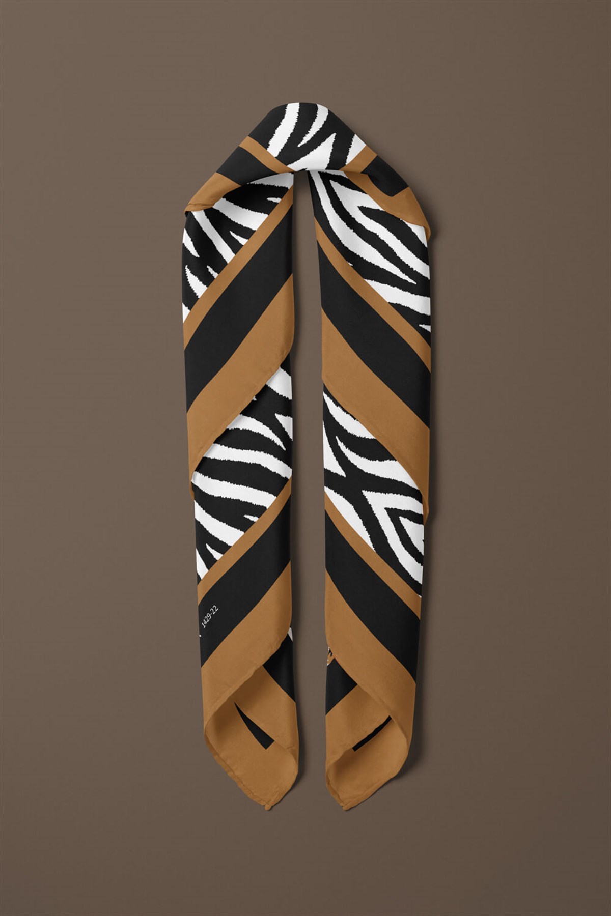 Violla Kadın Siyah Beyaz Zebra Desenli 50x50 Bandana