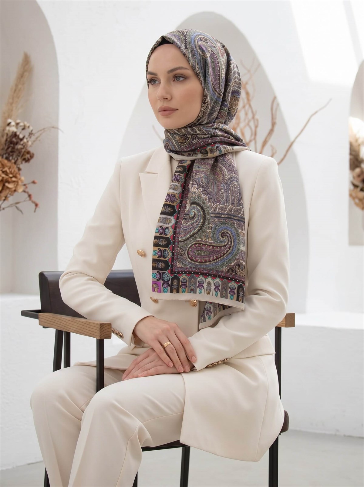 %100 Saf İpek Şal İnce Saten Vual Dokuma Etro Desenli Bej - Saks Renkli 90x210 Şal