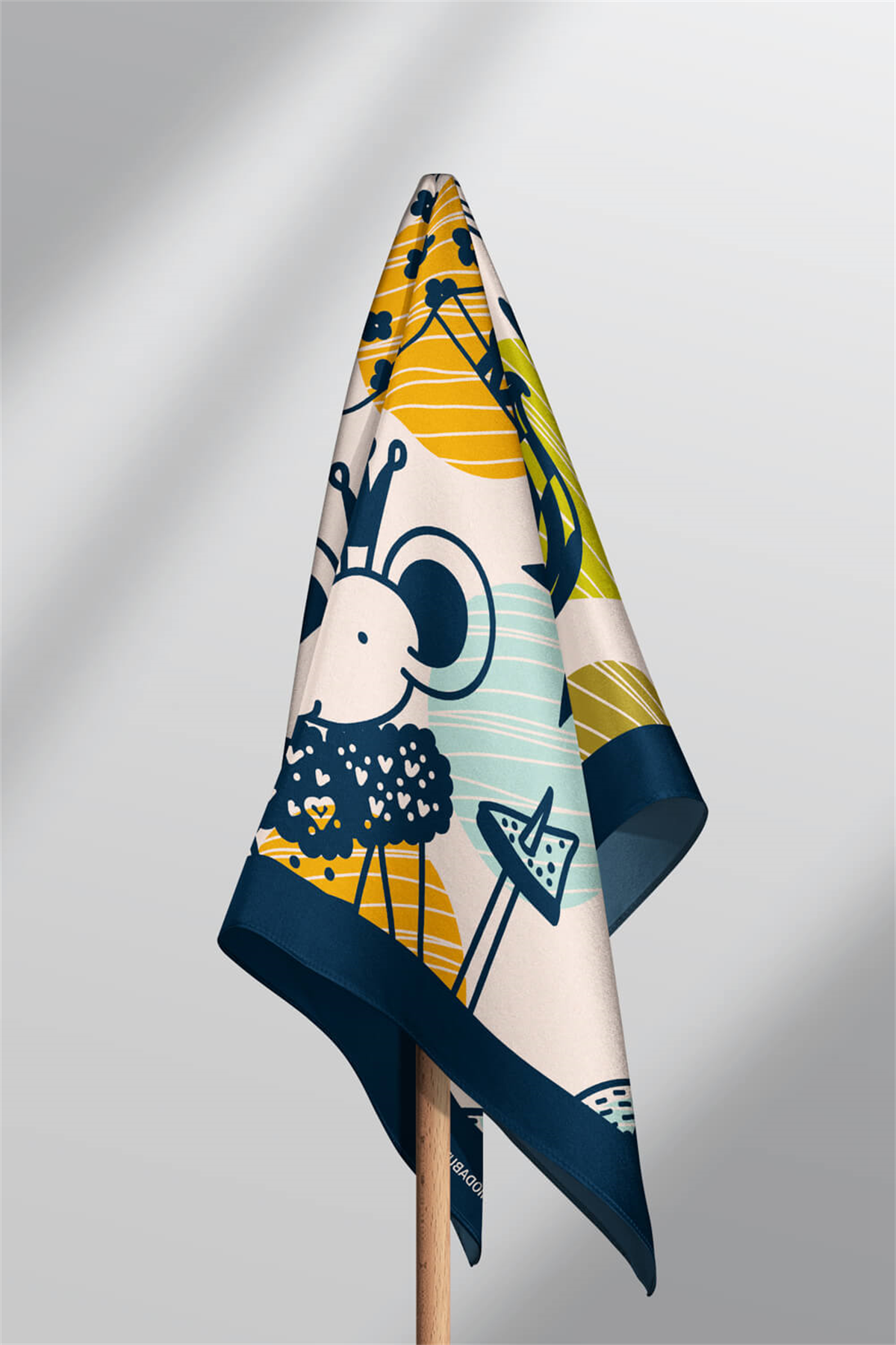 Kadın Comics Desenli Bandana 50x50 Pudra DG0187-22