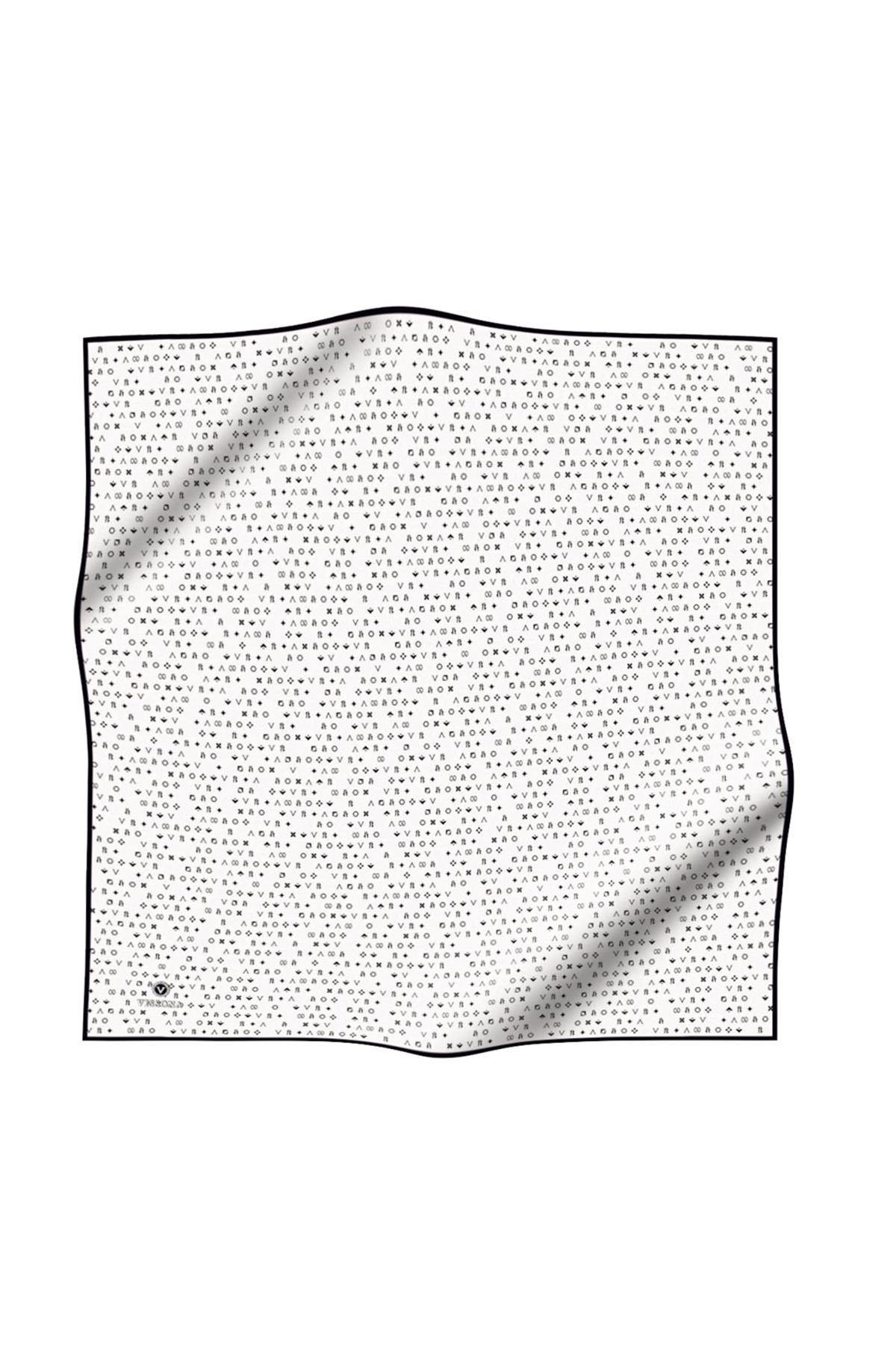 %100 Twill İpek Çıtır Motif Desenli Krem - Siyah Renkli 90x90 Eşarp Dikim Şekli : El Dikişi