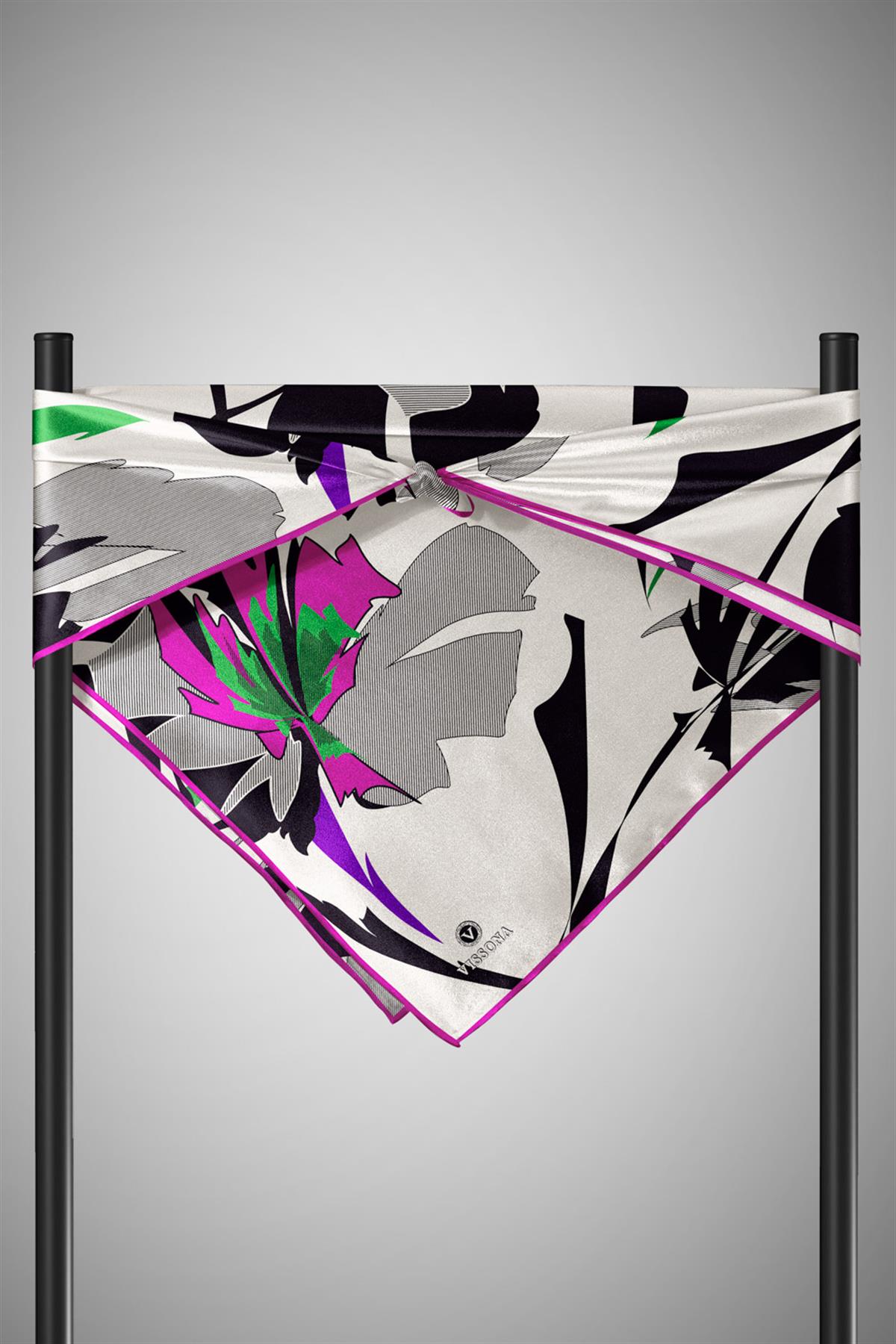 %100 Twill İpek Çiçek Desenli Krem - Fuşya Renkli 90x90 Eşarp Dikim Şekli : El Dikişi