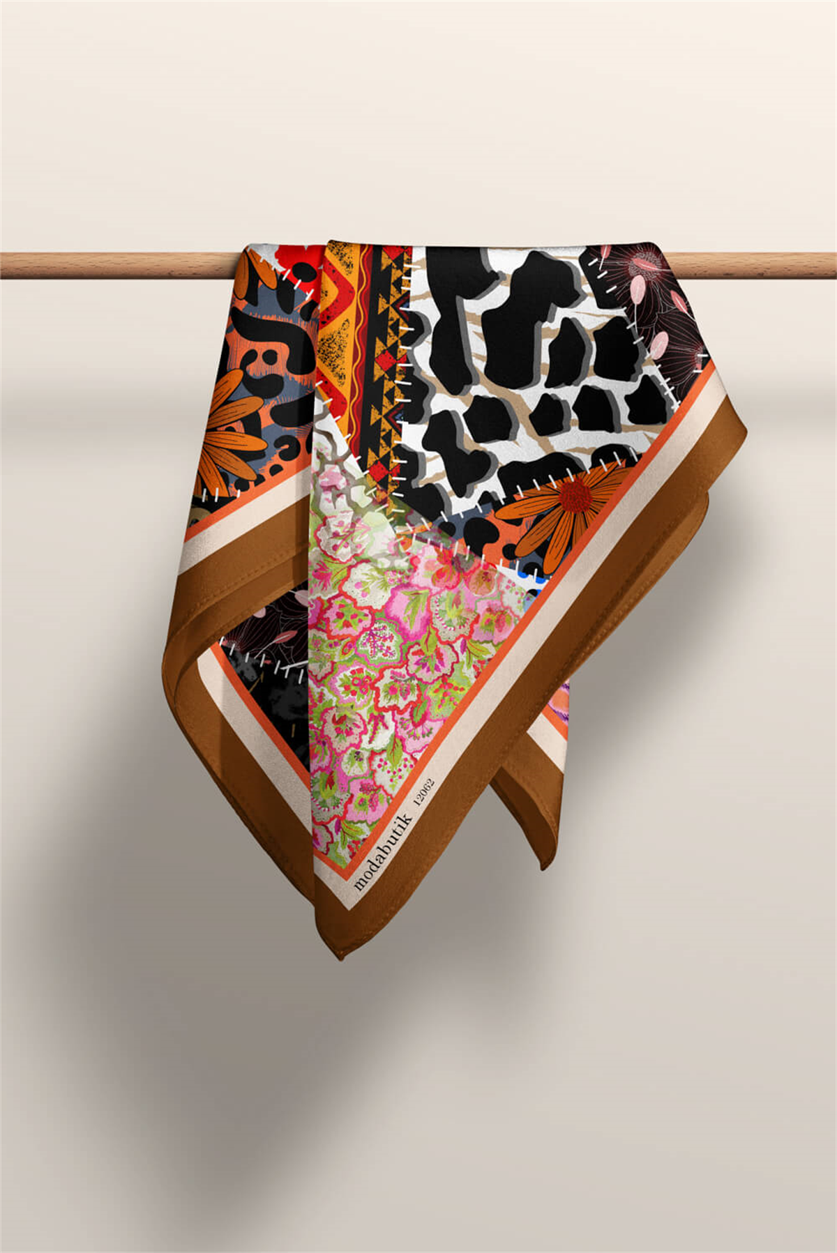 H17 ETNIC FLOWERS PATCHWORK BANDANA