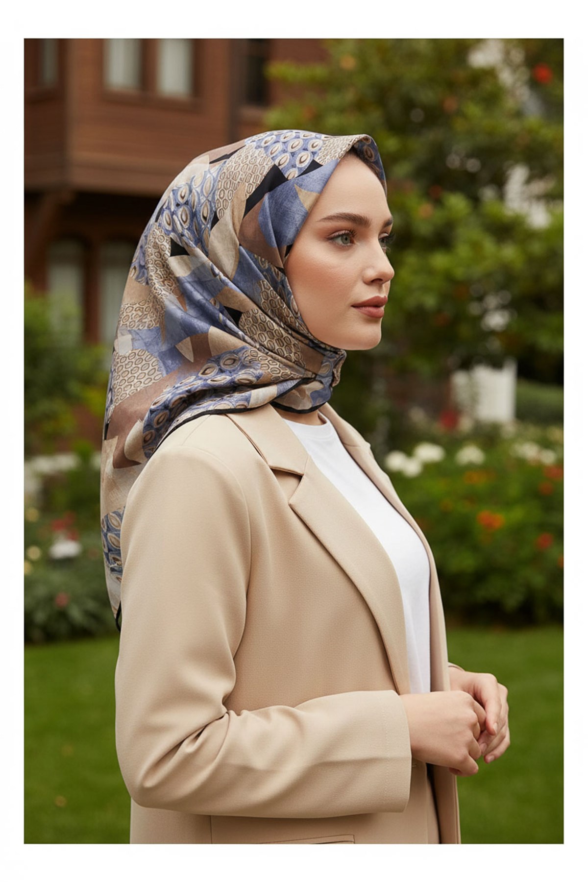 %100 Twill İpek Geometrik Desenli Gri - Sütlü Kahve Renkli 90x90 Eşarp Eşarp Kenar Dikiş Şekli El Dikişli