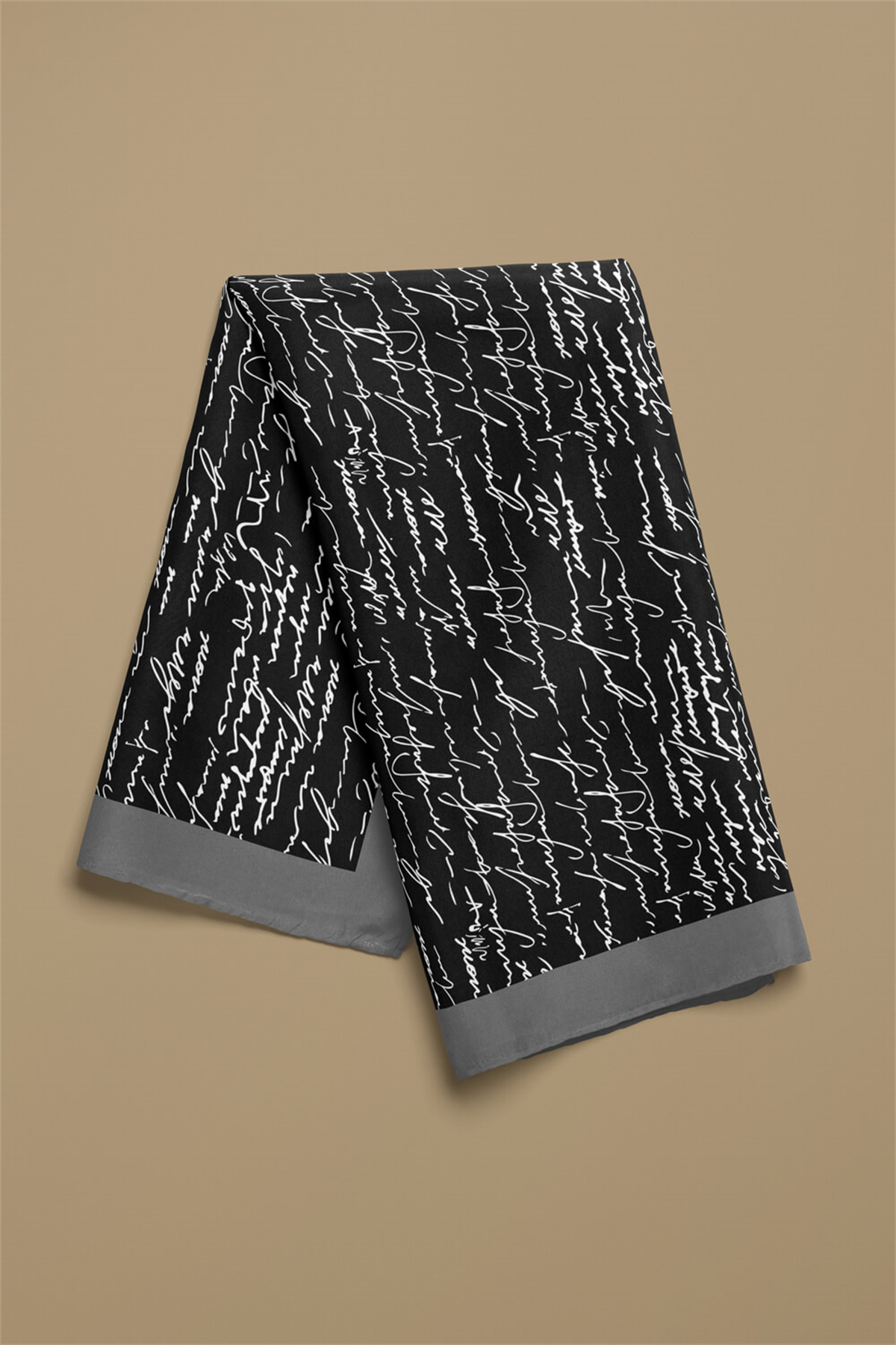 Kadın Siyah Beyaz El yazısı Desenli 50x50 Bandana HYL DG0711-22