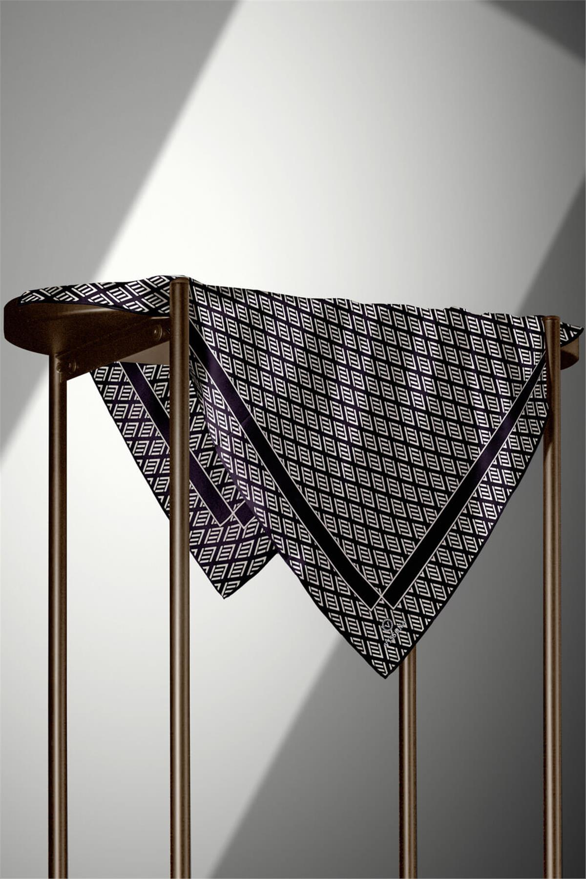 %100 Twill İpek Geometrik Desenli Siyah - Krem Renkli 90x90 Eşarp Dikim Şekli : El Dikişi