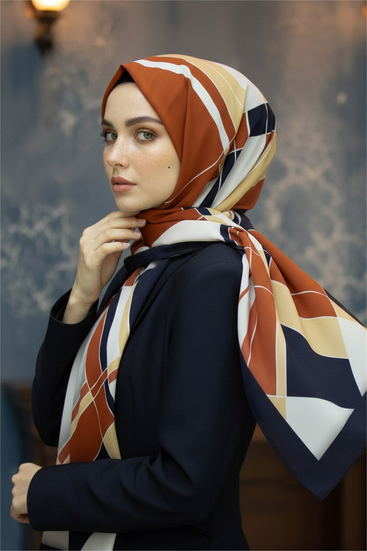KREP GEOMETRİK DESENLİ TABA RENKLİ 75X195 KIRIŞMAZ ŞAL