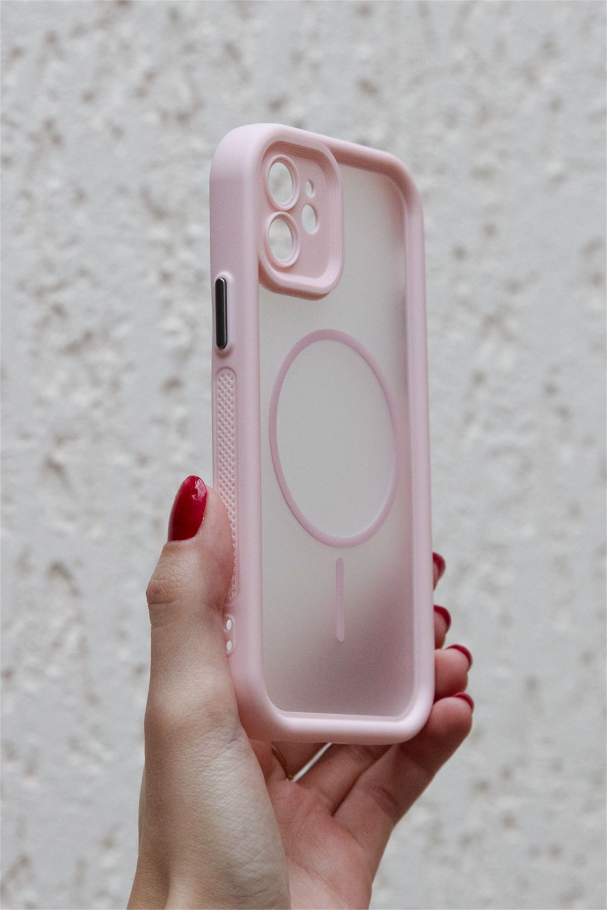 iPhone 11 Kılıf – Kamera Korumalı – MagSafe Uyumlu – Pembe Renk – Mat Silikon Telefon Kılıfı