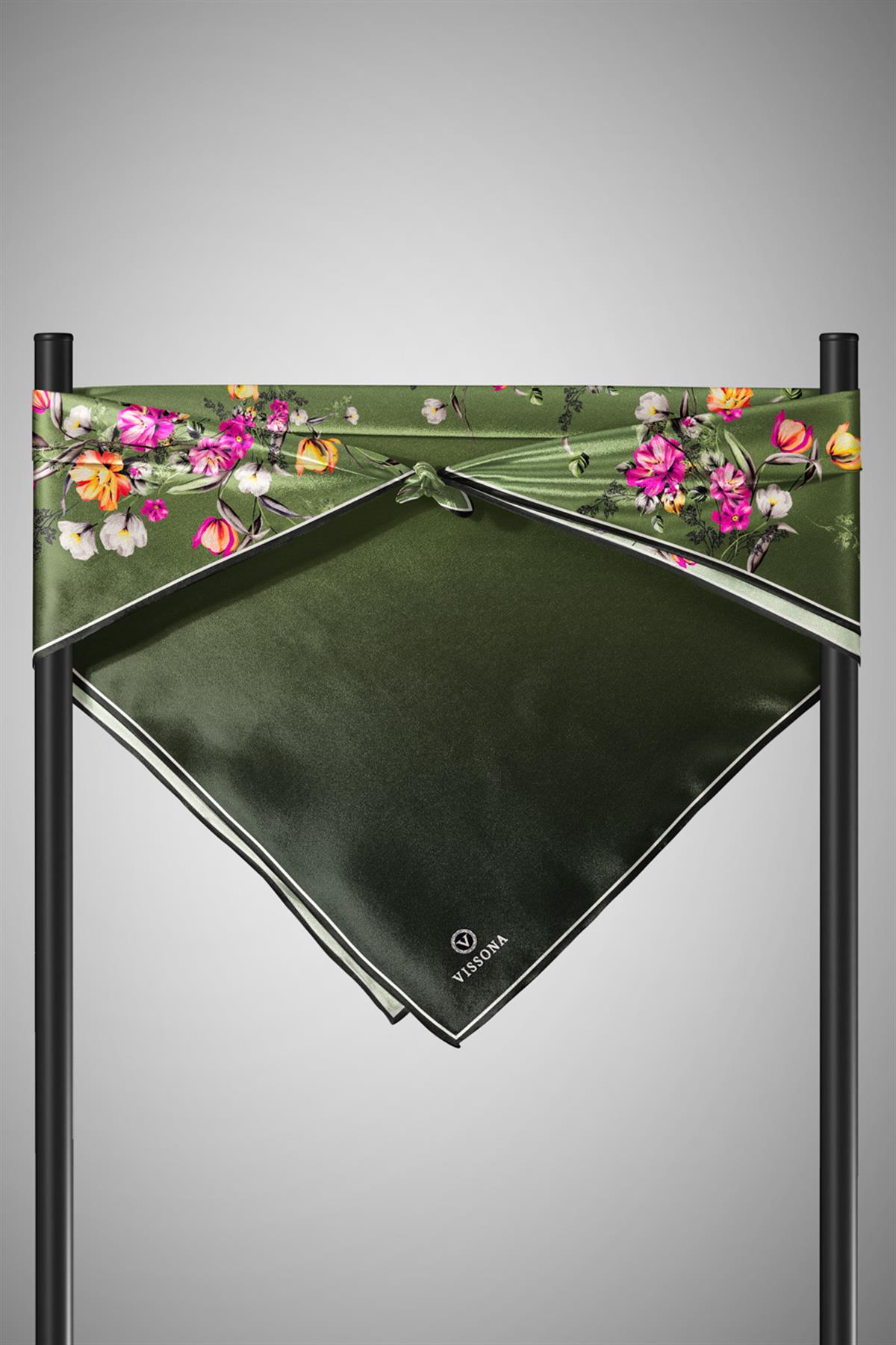 %100 Twill İpek Sonsuz Çiçek Desenli Haki Renkli 90x90 Eşarp Dikim Şekli : El Dikişi