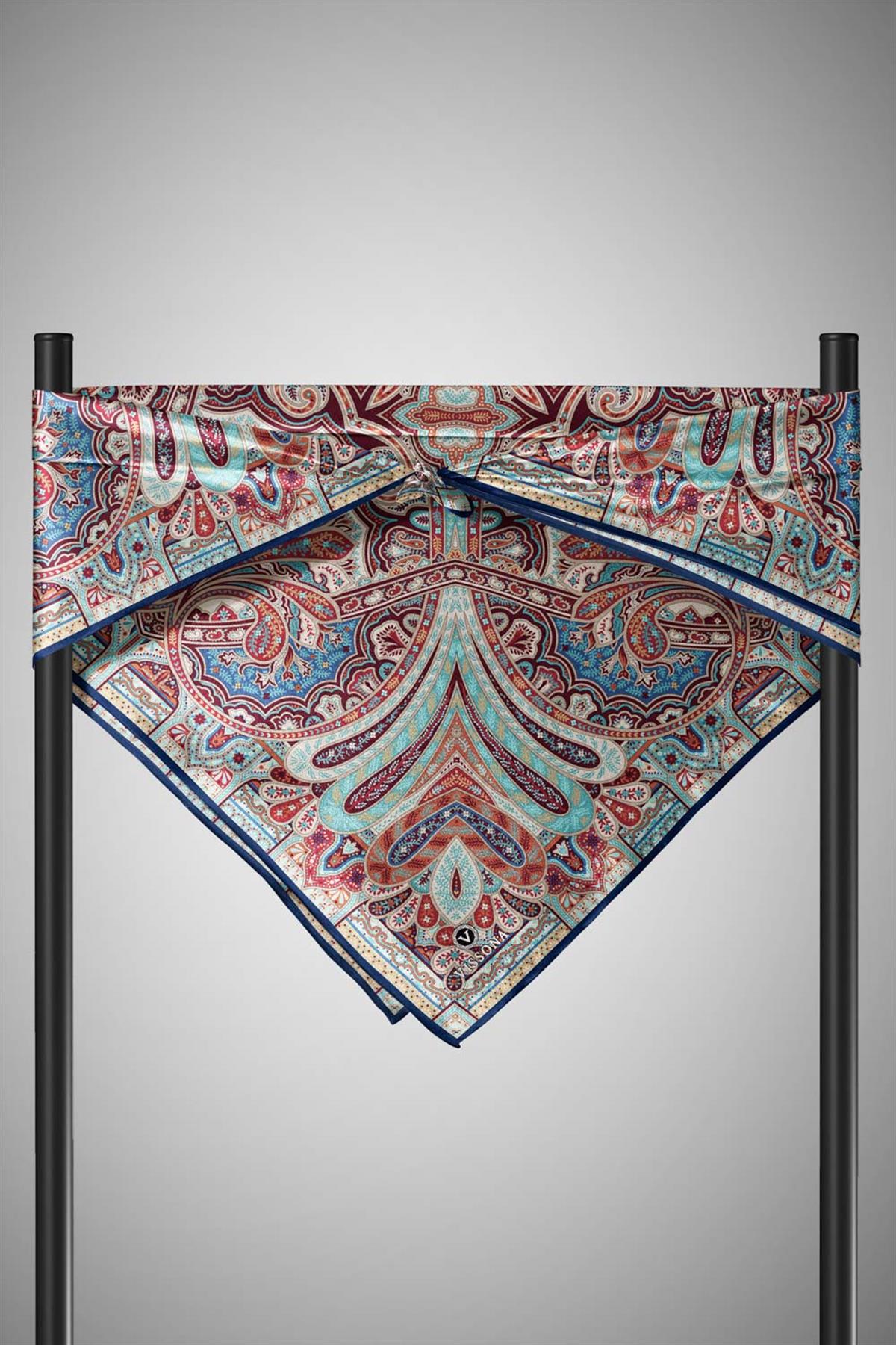 100% Twill İpek Etnik Desenli Lacivert Renkli 90x90 Dikim Şekli : El Dikişi Eşarp