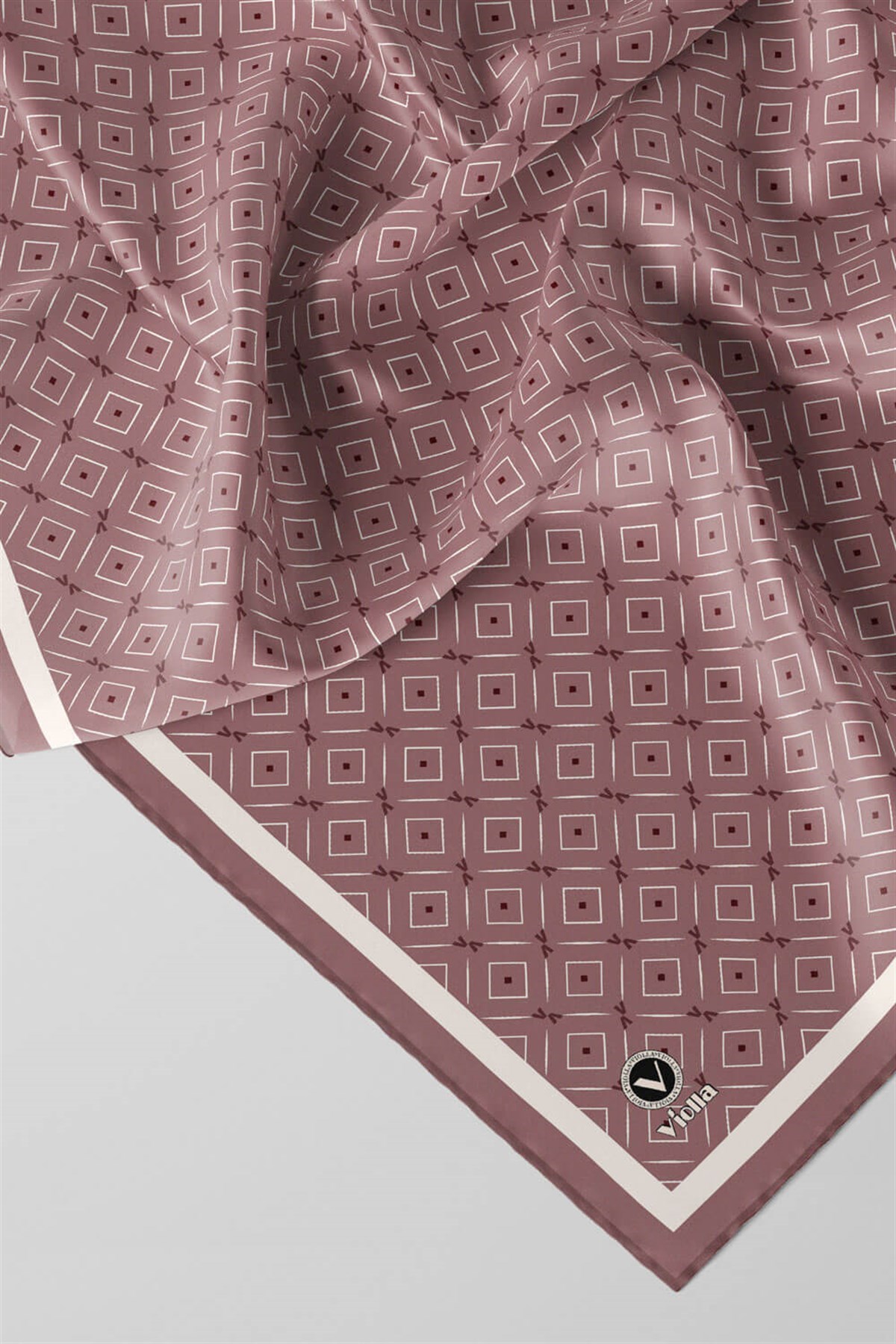 Twill Çıtır Geometrik Desenli Pudra Renkli 90x90 Eşarp (İpek İçermez) Kenar Dikiş Şekli El Dikişli