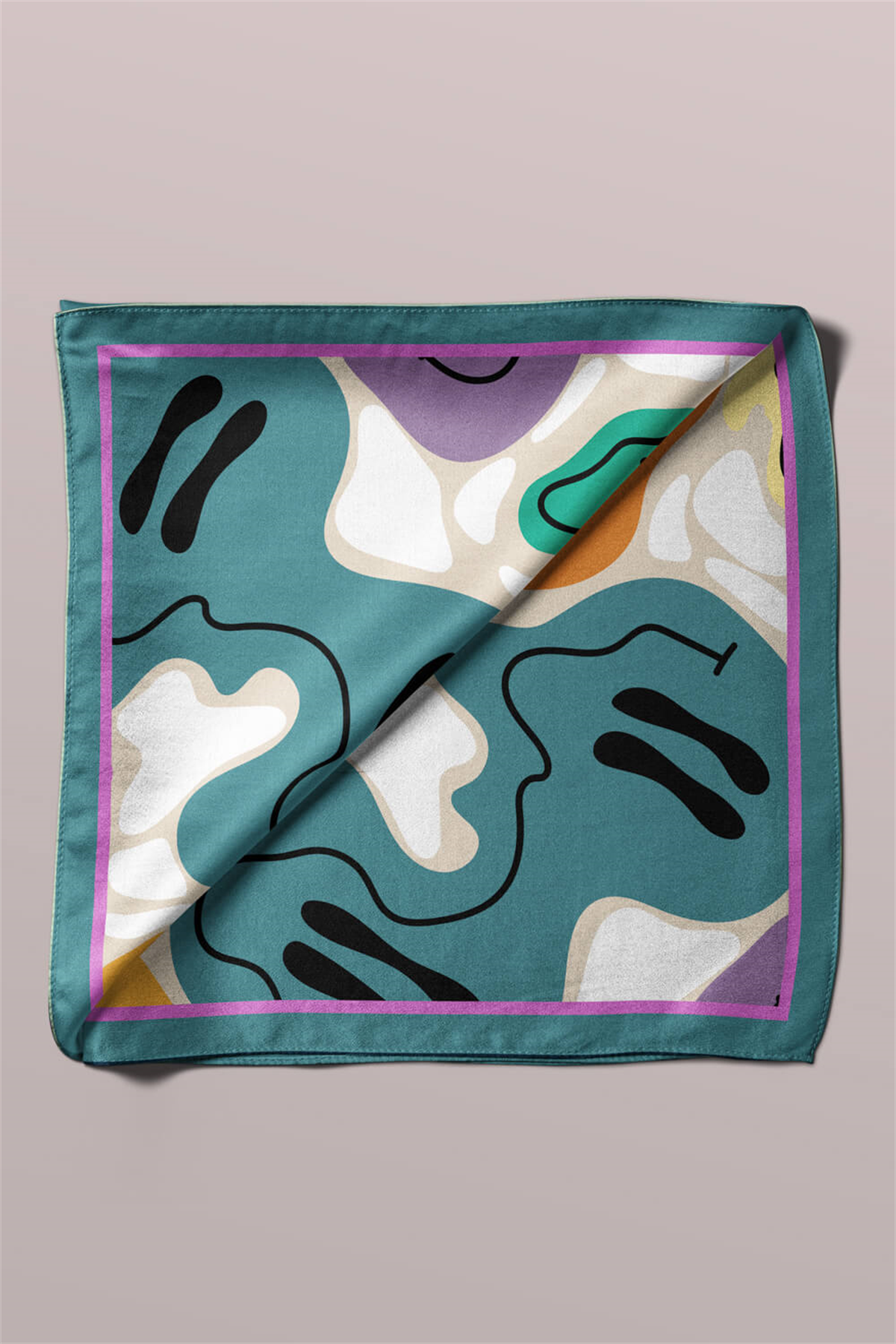 B38 Modabutik Smiley Desenli Bandana