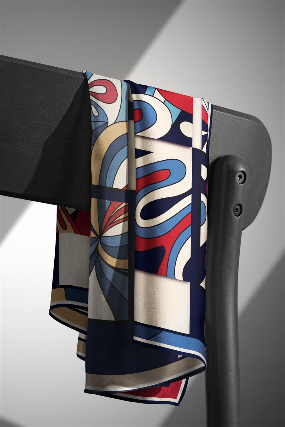 100% Twill İpek Geometrik Desenli Lacivert - Bordo Renkli 90x90 Dikim Şekli : El Dikişi Eşarp