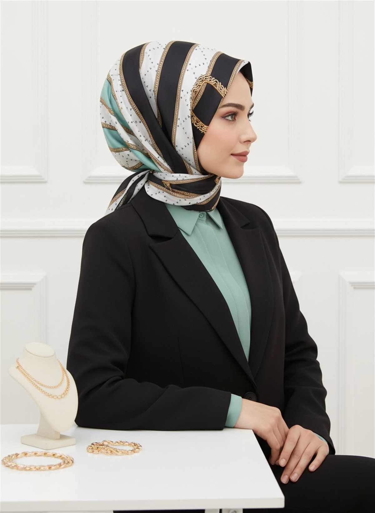 100% İPEK KEMER DESENLİ SU YEŞİLİ - SİYAH RENKLİ ŞAL