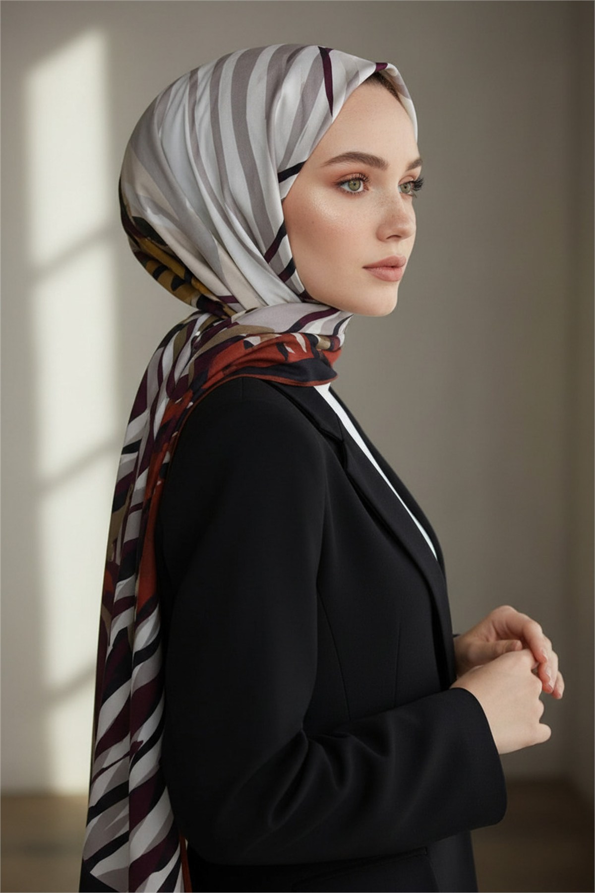 KREP ZEBRA VE ÇİÇEK DESENLİ BORDO RENKLİ 75X195 KIRIŞMAZ ŞAL
