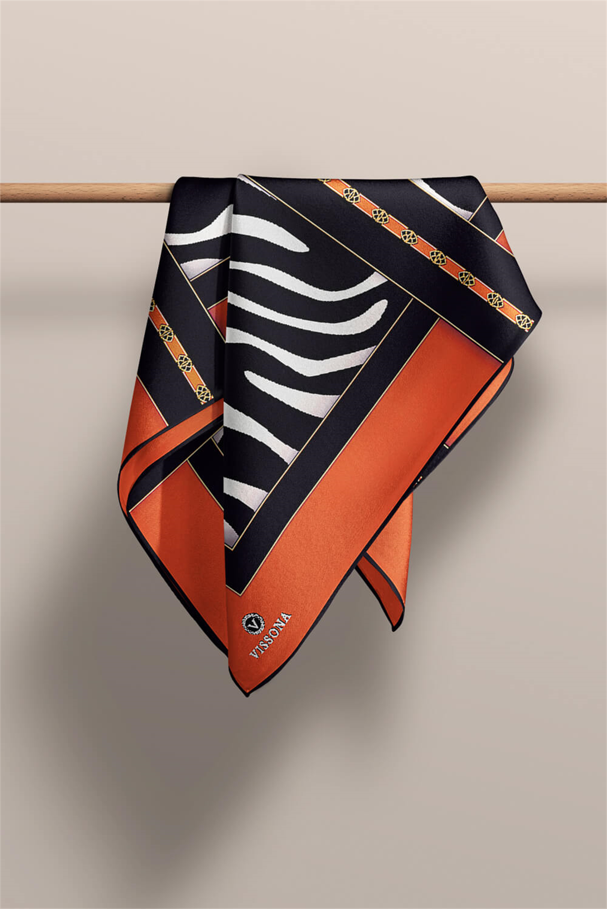 %100 Twill İpek Zebra Desenli Taba - Siyah Renkli 90x90 Eşarp Kenar Dikiş Şekli El Dikişli