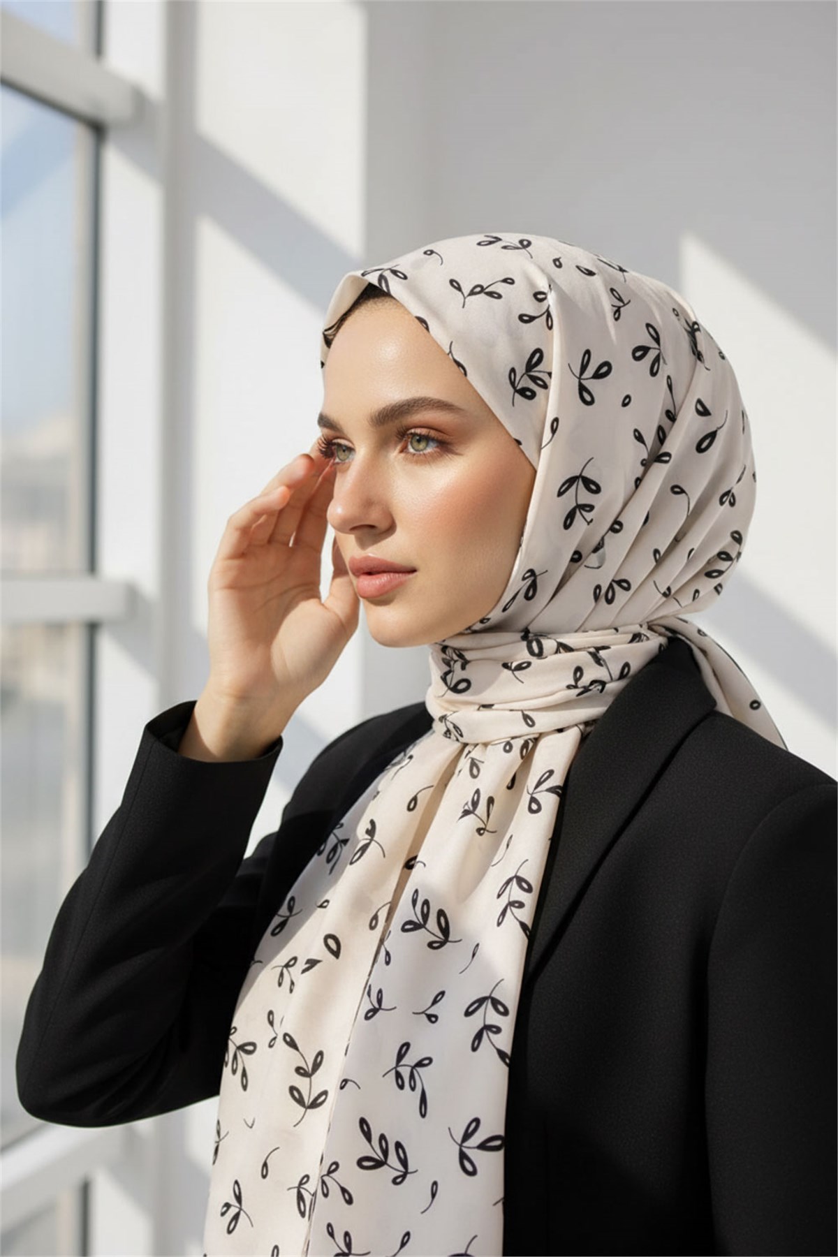 KREP YAPRAK DESENLİ KREM RENKLİ 75X195 KIRIŞMAZ ŞAL