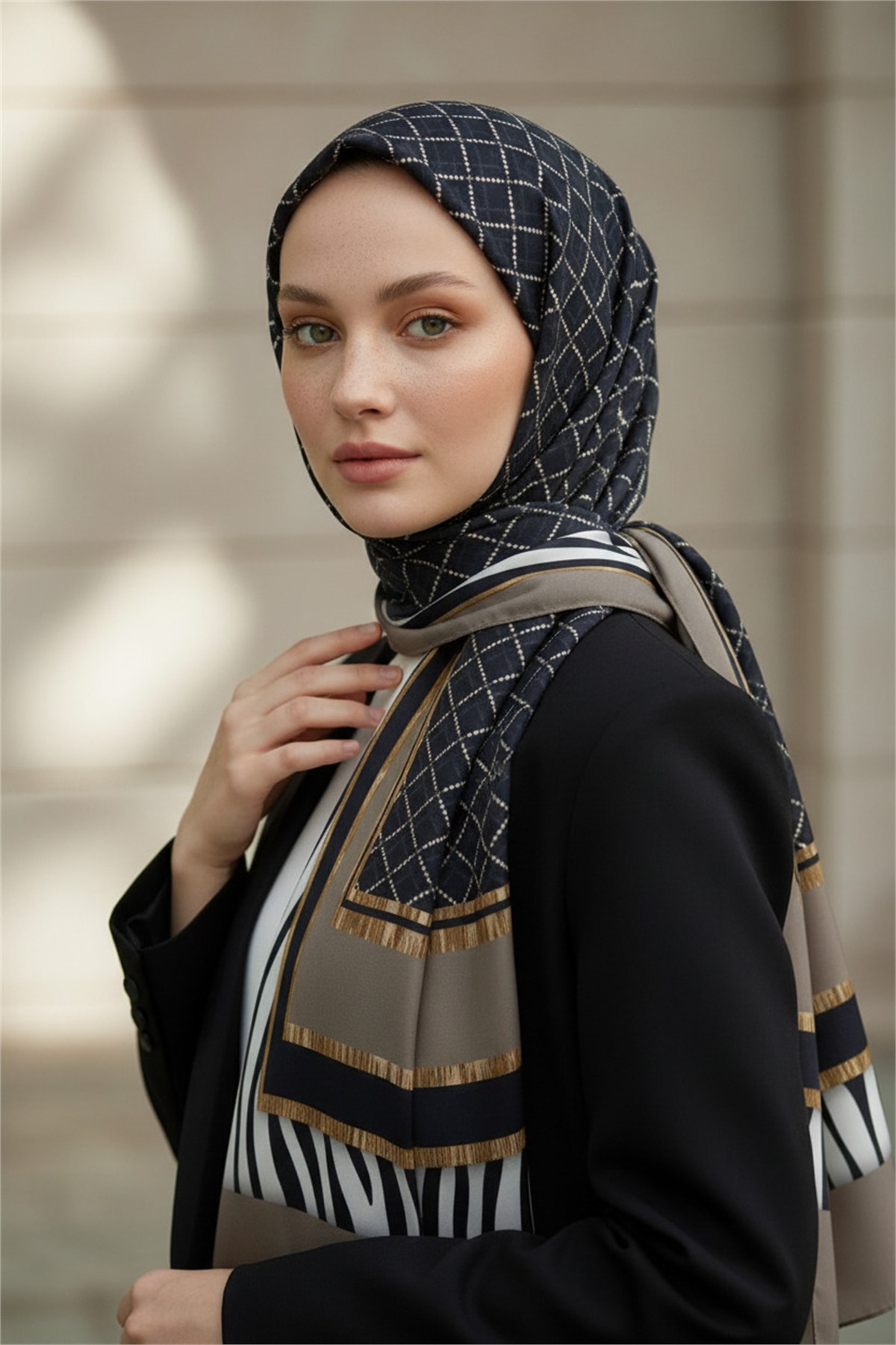 KREP ZEBRALI BAKLAVA DESENLİ TAŞ RENKLİ 75X195 KIRIŞMAZ ŞAL