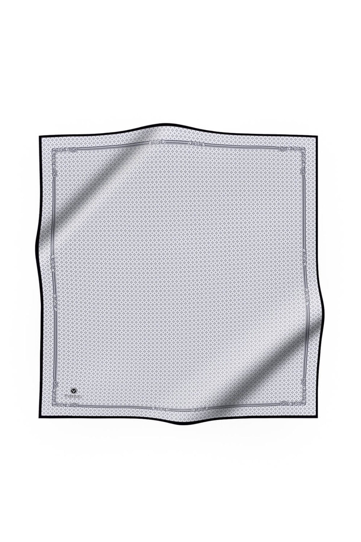 %57 İPEK %43 VİSKON Twill İpek Zincir Desenli Gümüş - Siyah Renkli 90x90 Eşarp Dikim Şekli : El Dikişi