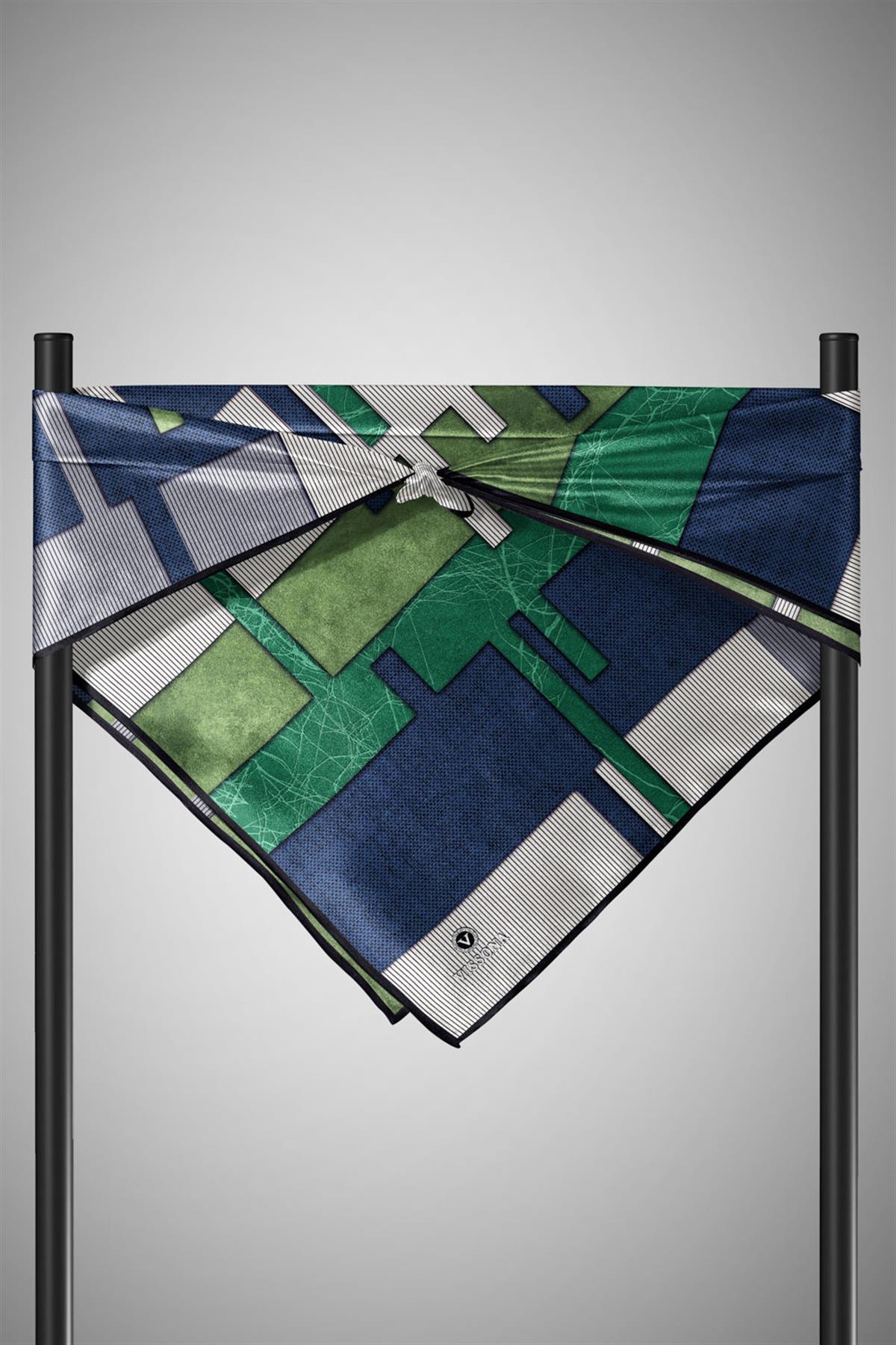 %100 Twill İpek Geometrik Desenli Siyah - Zümrüt Yeşili Renkli 90x90 Eşarp Dikim Şekli : El Dikişi