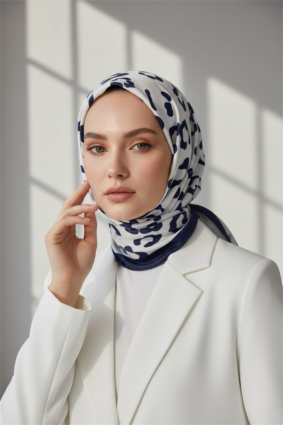 KREP LEOPAR DESENLİ KREM - LACİ RENKLİ 75X195 KIRIŞMAZ ŞAL