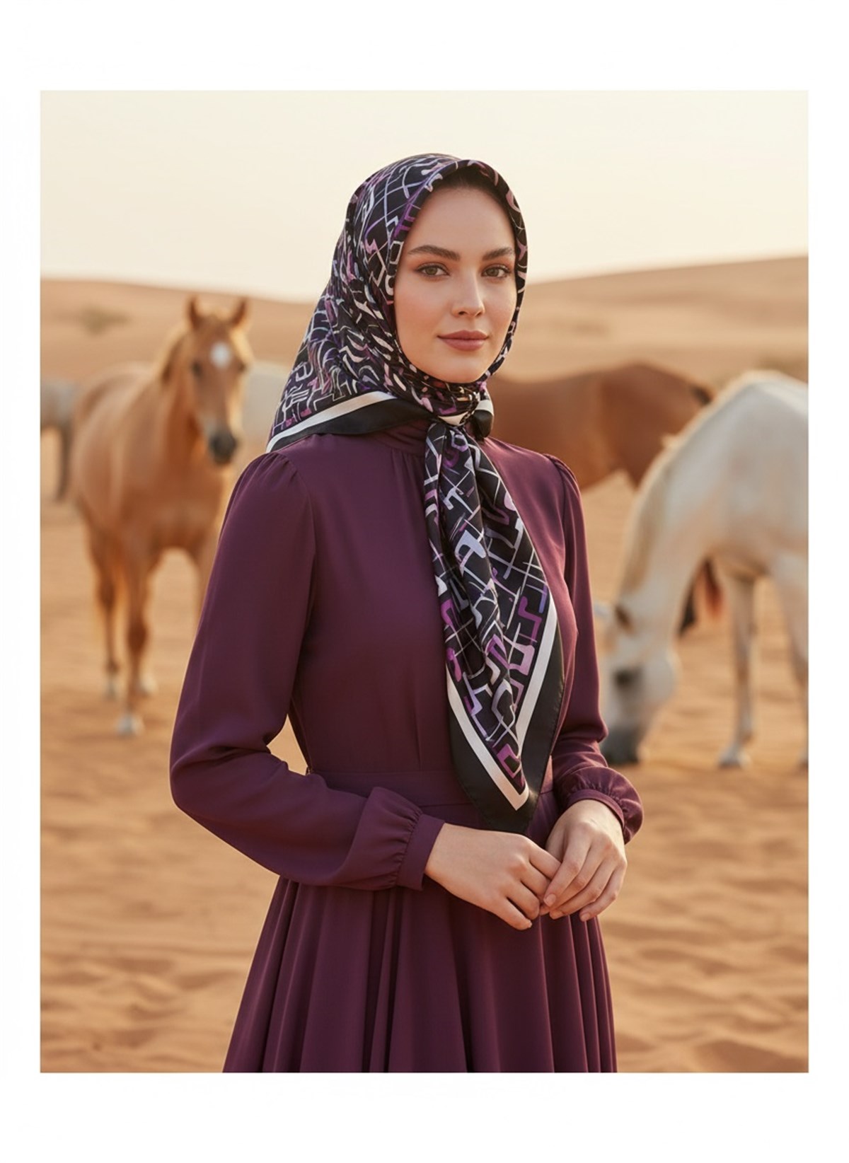 %100 Twill İpek Soyut Geometrik Desenli Mürdüm - Pudra Renkli 90x90 Eşarp Dikim Şekli : El Dikişi