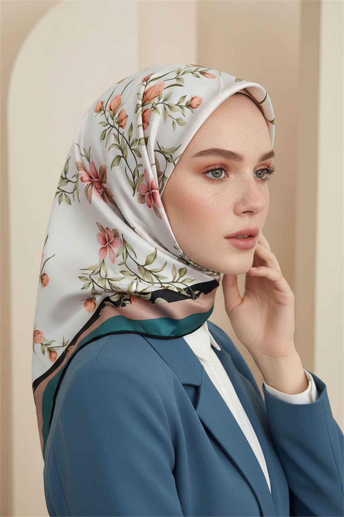 Rayon Çiçek Desenli Petrol Yeşili Renkli 90x90 Eşarp (İpek İçermez) Dikim Şekli : El Dikişi