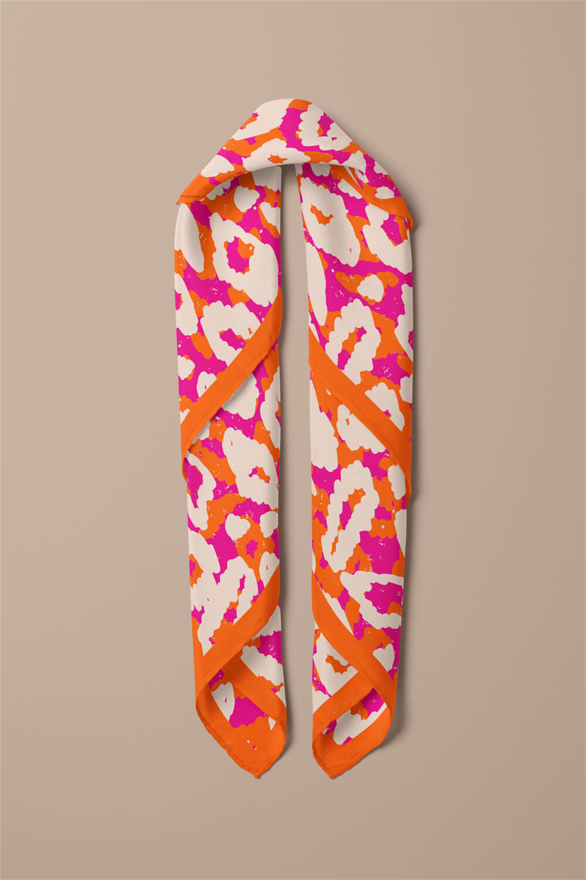 I97 Saten İpek Leopar Desenli Kadın Bandana